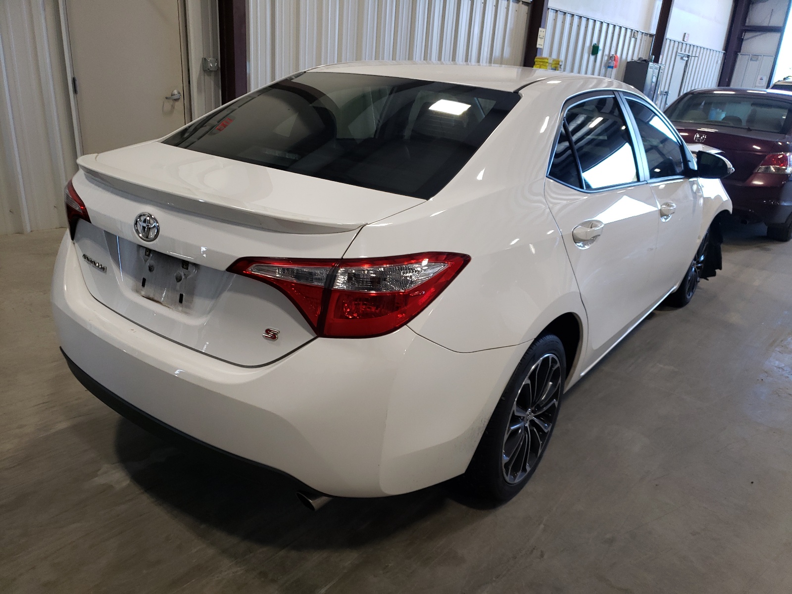 Photo 4 from auction – 2015 TOYOTA COROLLA L with VIN 2T1BURHE7FC411590
