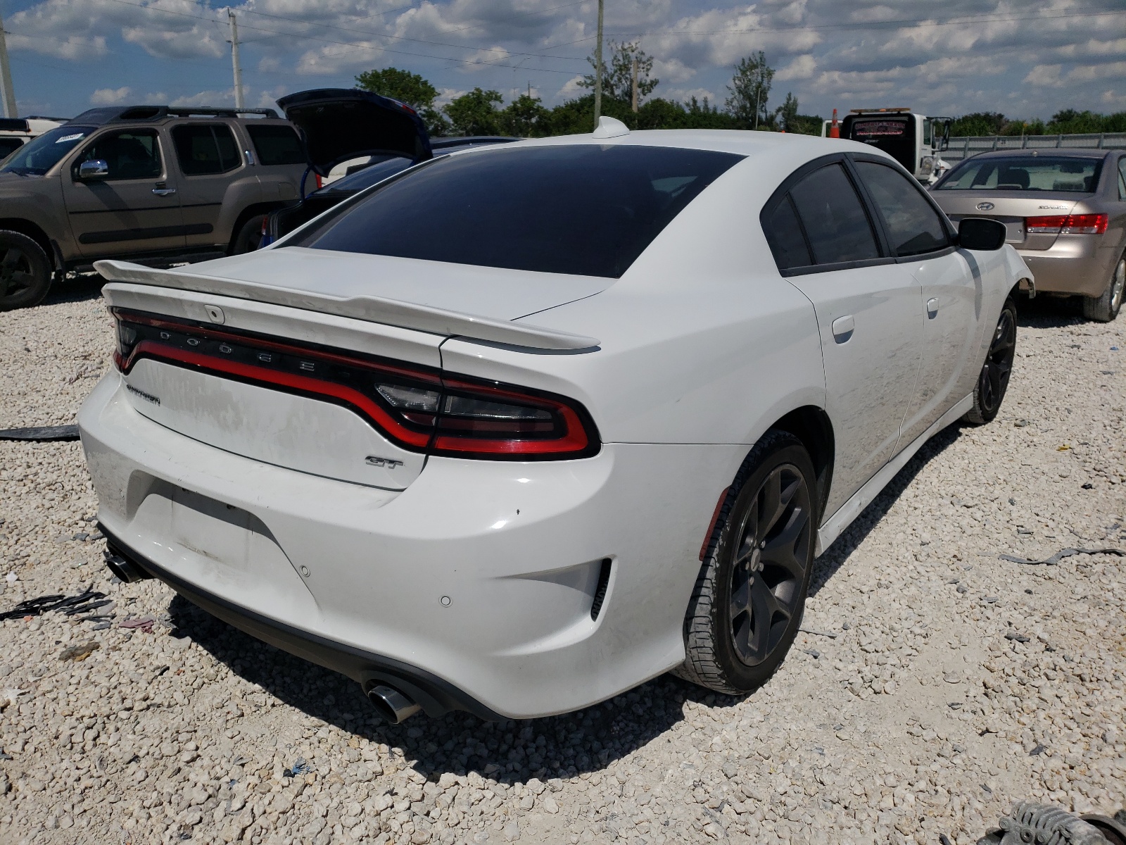 Photo 4 from auction – 2019 DODGE CHARGER GT with VIN 2C3CDXHG8KH566888