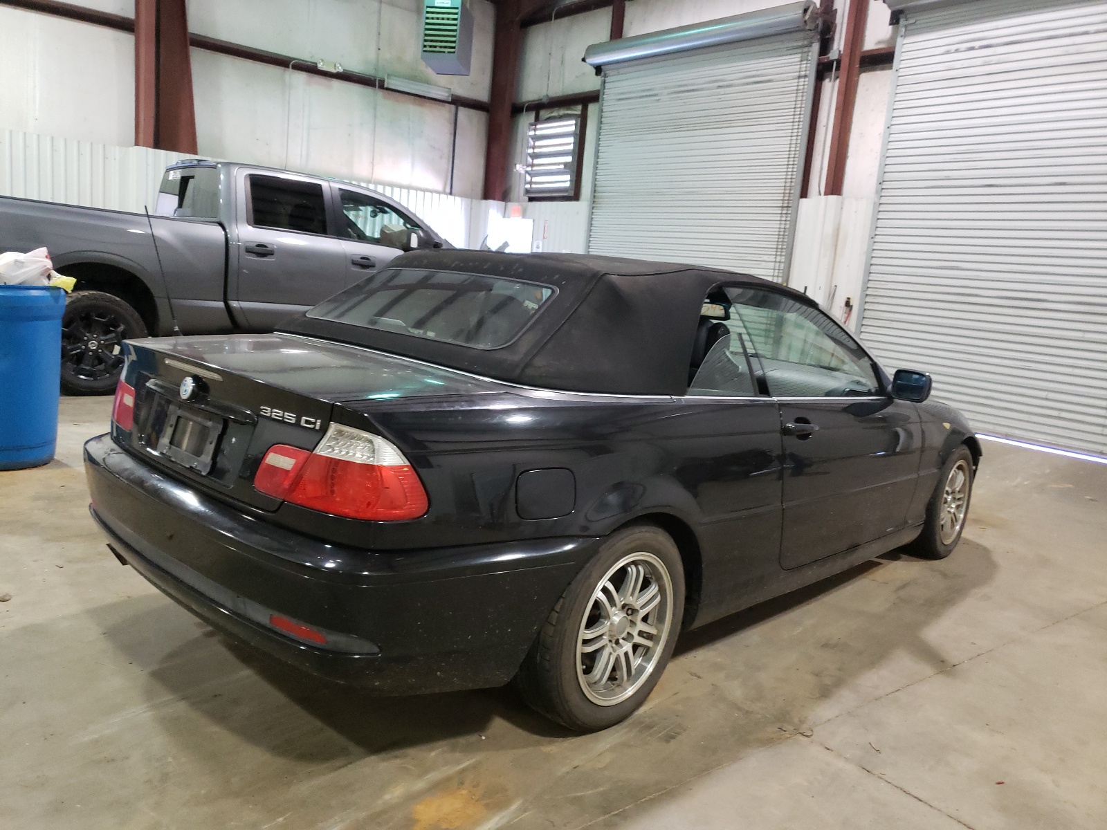 Photo 4 from auction – 2005 BMW 325 CI with VIN WBABW33445PL35460