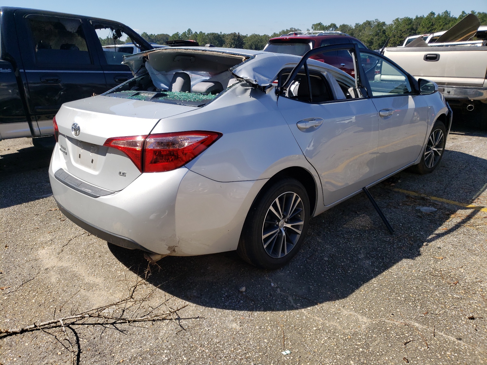 Photo 4 from auction – 2019 TOYOTA COROLLA L with VIN 2T1BURHE7KC153887