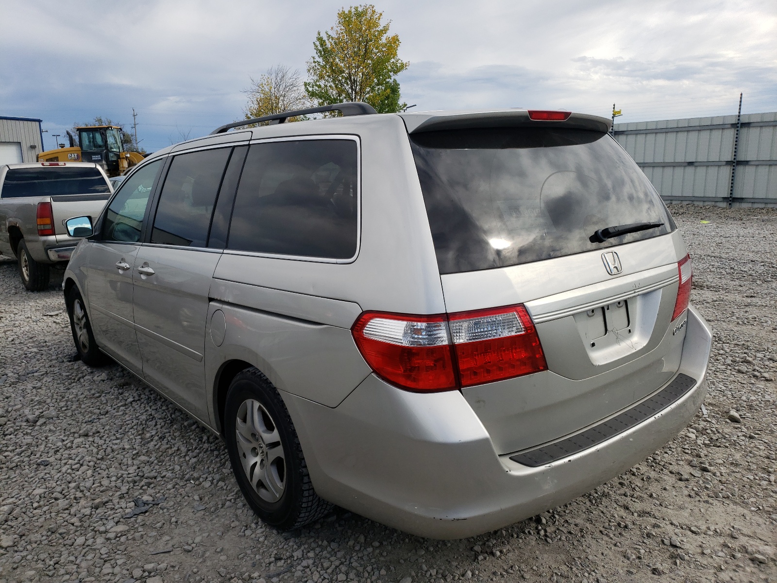 Photo 3 from auction – 2005 HONDA ODYSSEY EX with VIN 5FNRL38435B416799