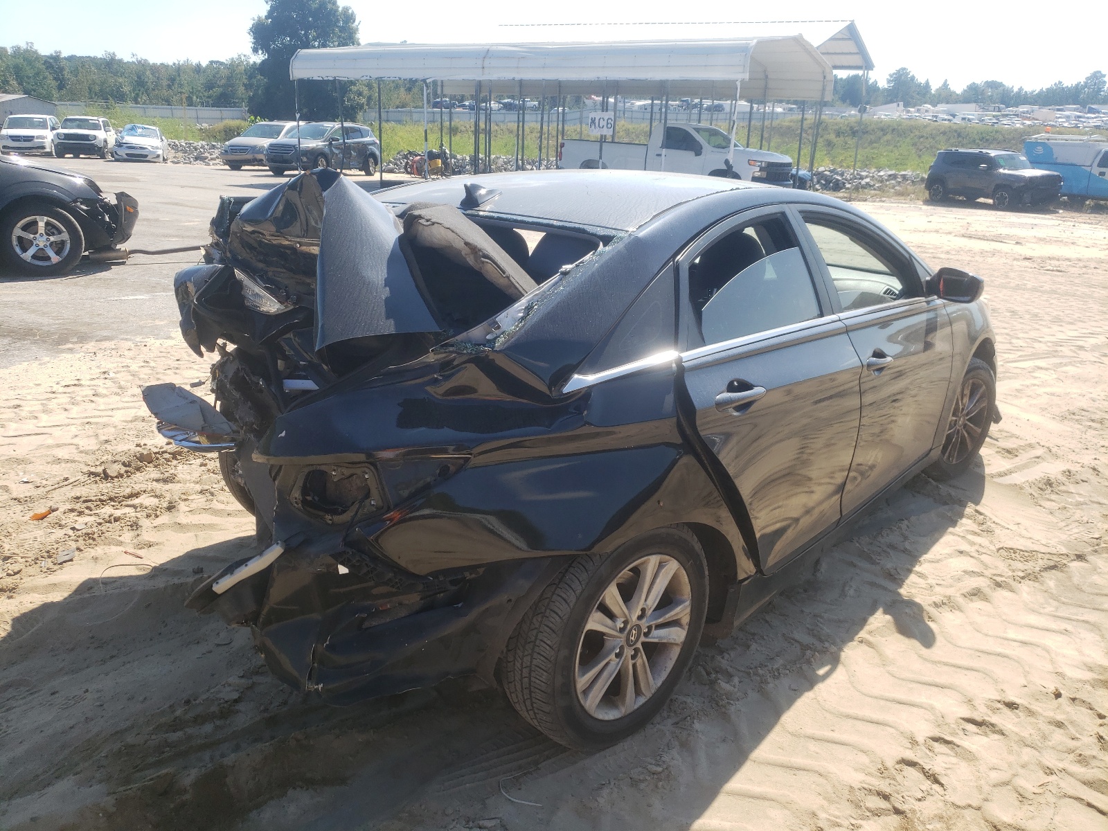 Photo 4 from auction – 2013 HYUNDAI SONATA with VIN 5NPEB4ACXDH736694