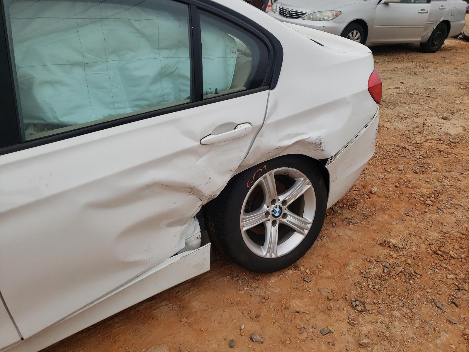 Photo 9 from auction – 2015 BMW 328 I with VIN WBA3A5G56FNS84817