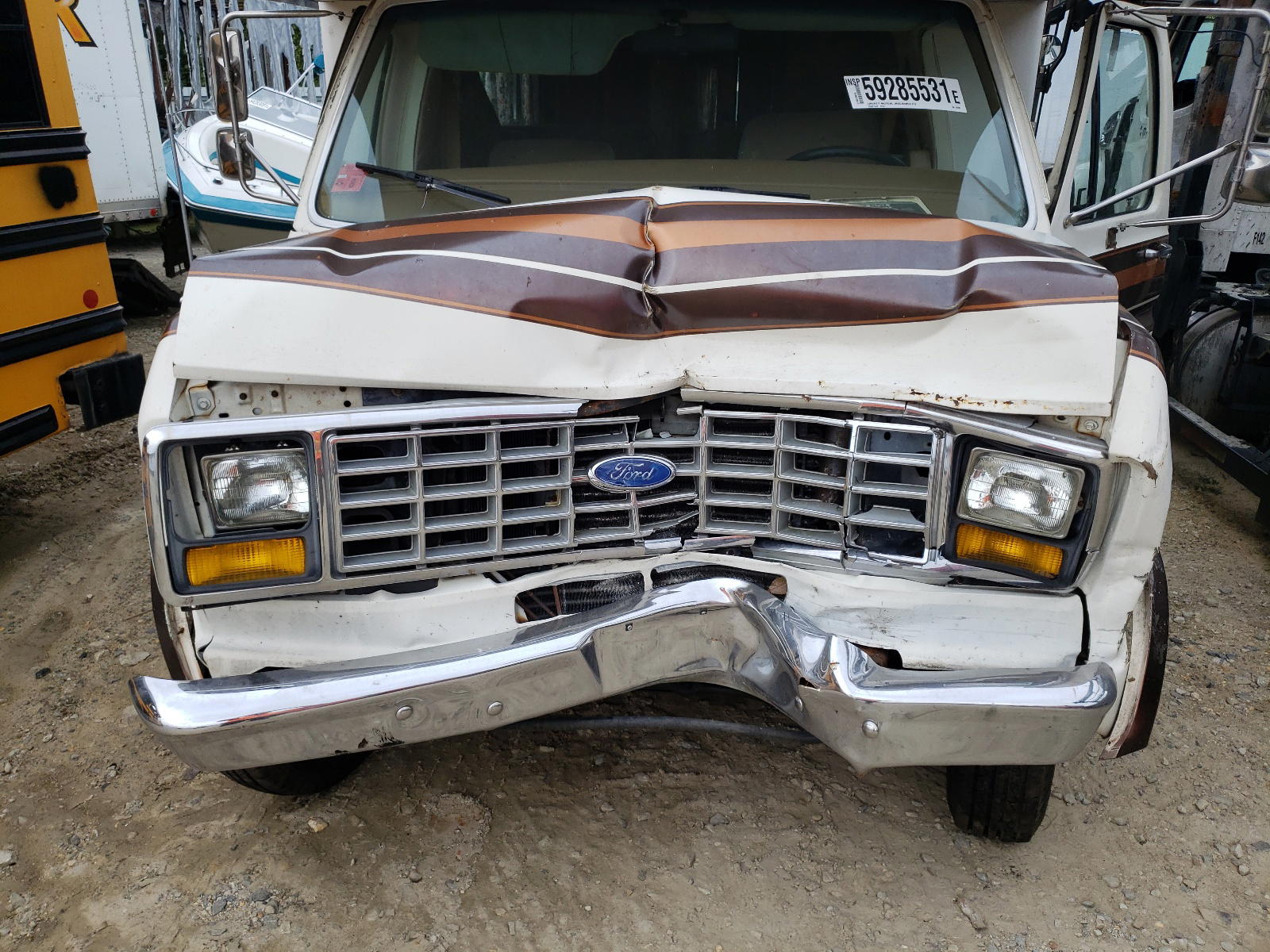 Photo 7 from auction – 1987 FORD ECONO with VIN 1FDKE30L7HHA79522