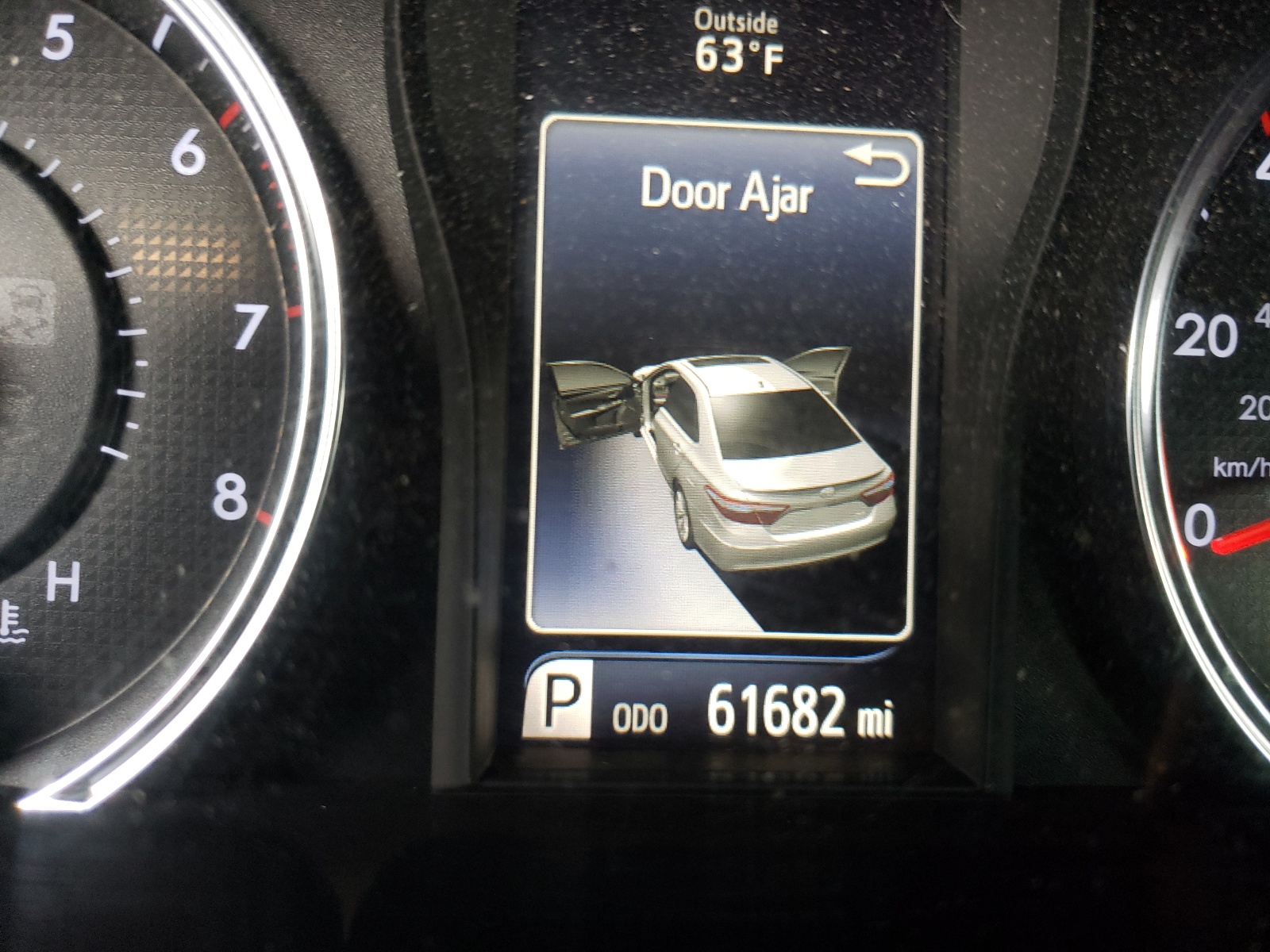 Photo 8 from auction – 2017 TOYOTA CAMRY SE with VIN 4T1BF1FK7HU378435