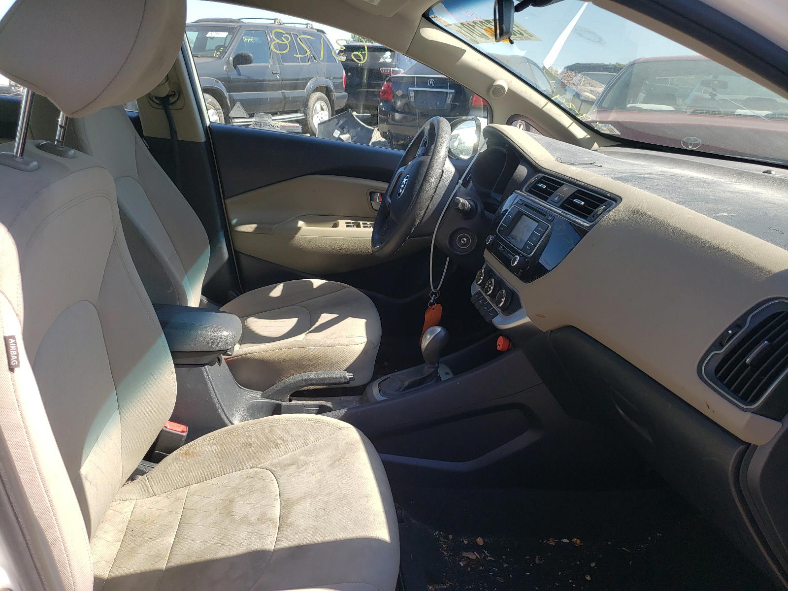 Photo 5 from auction – 2017 KIA RIO EX with VIN KNADN4A36H6016681