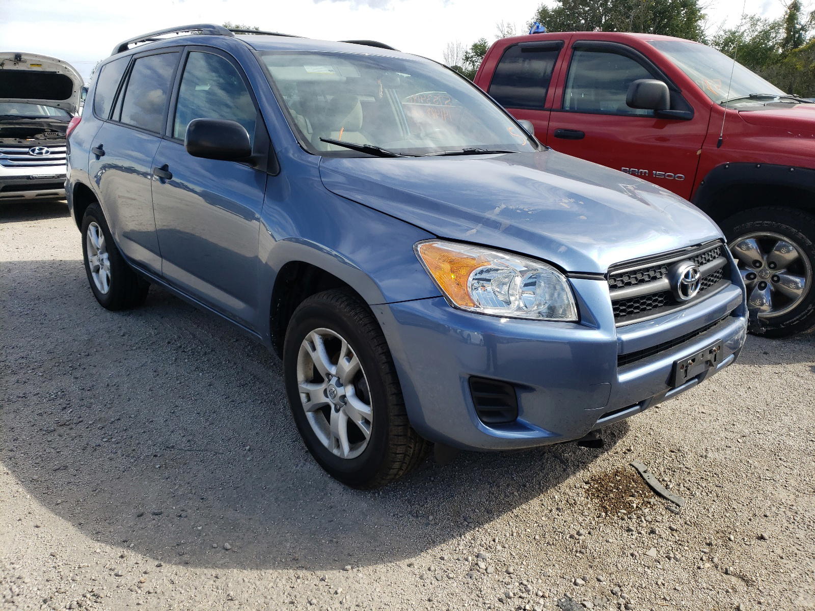 TOYOTA RAV4 2009 with VIN JTMZF33V89D000445 - Photo from auction