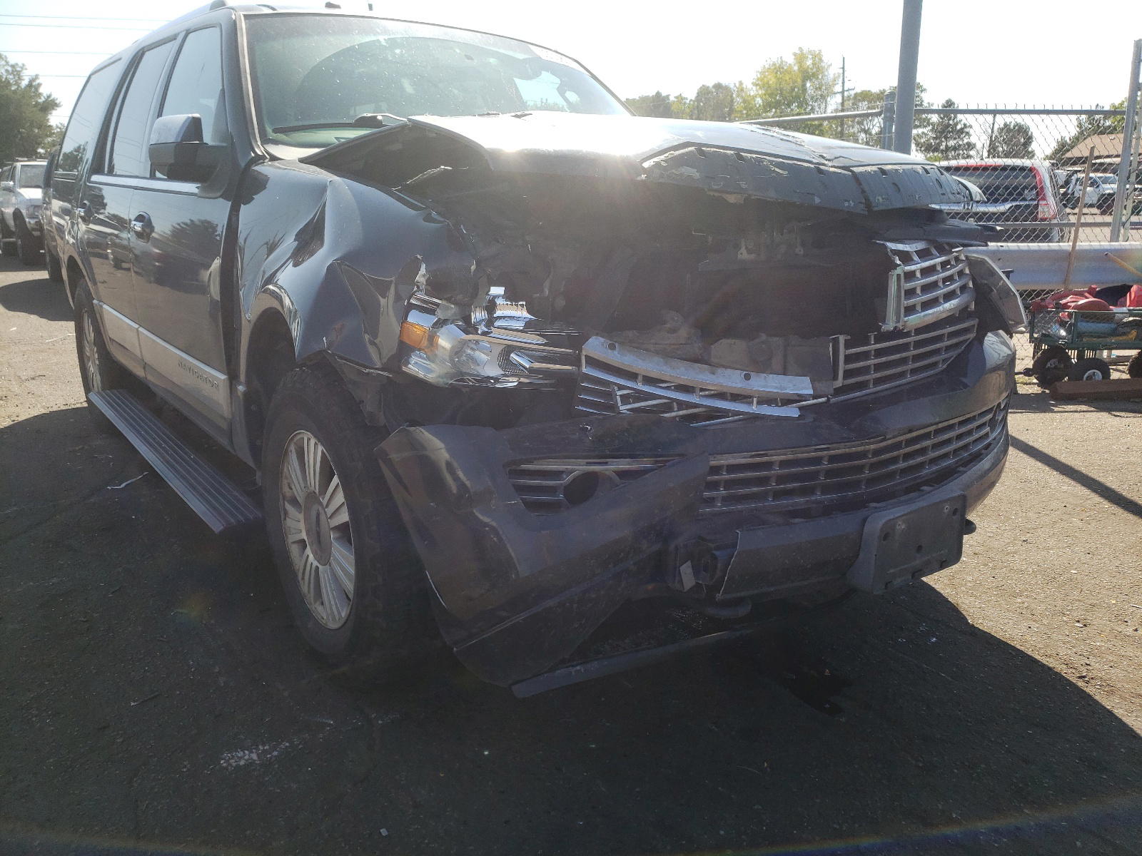 Photo 9 from auction – 2007 LINCOLN NAVIGATOR with VIN 5LMFU28527LJ22189