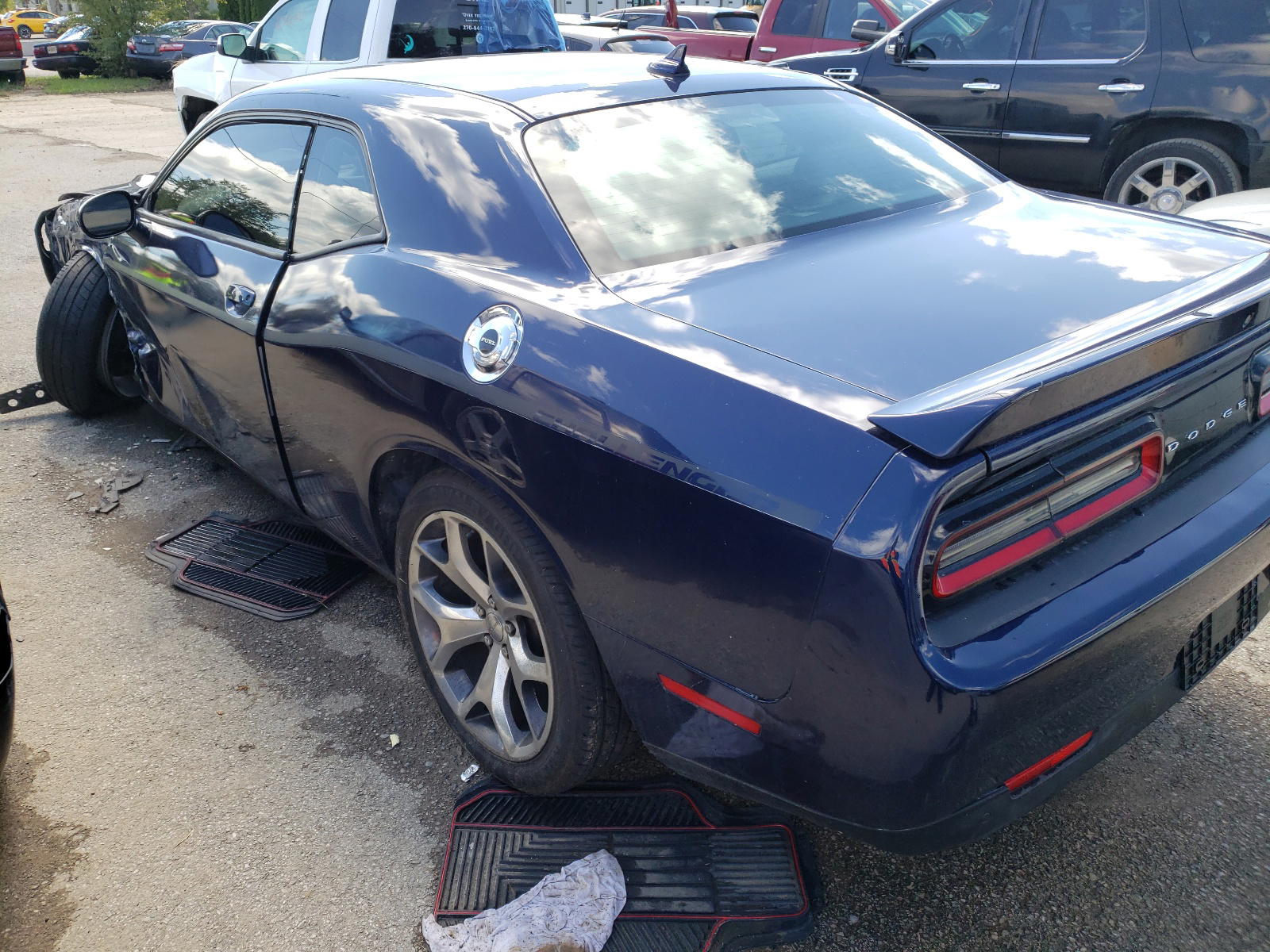 Photo 3 from auction – 2015 DODGE CHALLENGER with VIN 2C3CDZBG4FH914129