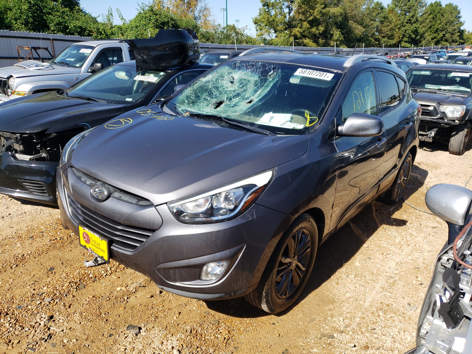 Photo 2 from auction – 2014 HYUNDAI TUCSON GLS with VIN KM8JUCAG7EU882138
