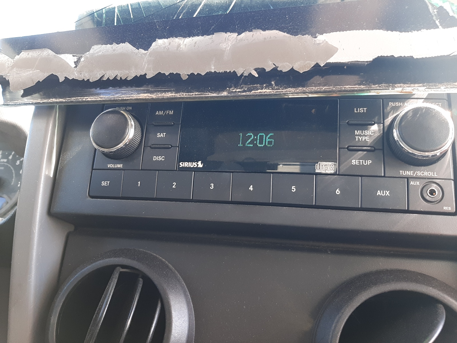 Zdjęcie 9 z aukcji – 2007 JEEP WRANGLER X z VIN 1J4FA24157L204575