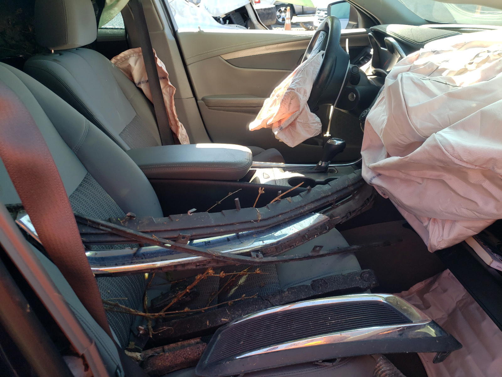 Photo 5 from auction – 2016 CHEVROLET IMPALA LS with VIN 2G11Z5SA3G9202675