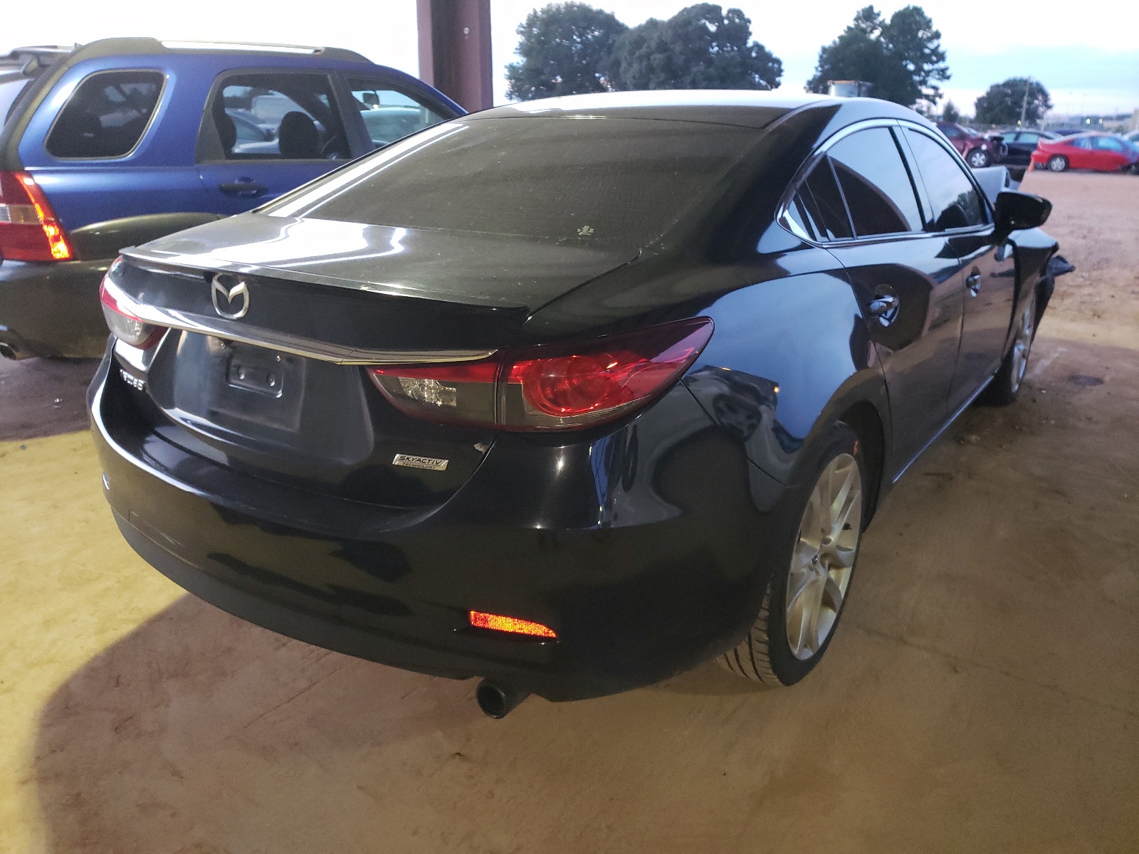 Photo 4 from auction – 2014 MAZDA 6 TOURING with VIN JM1GJ1V61E1132023