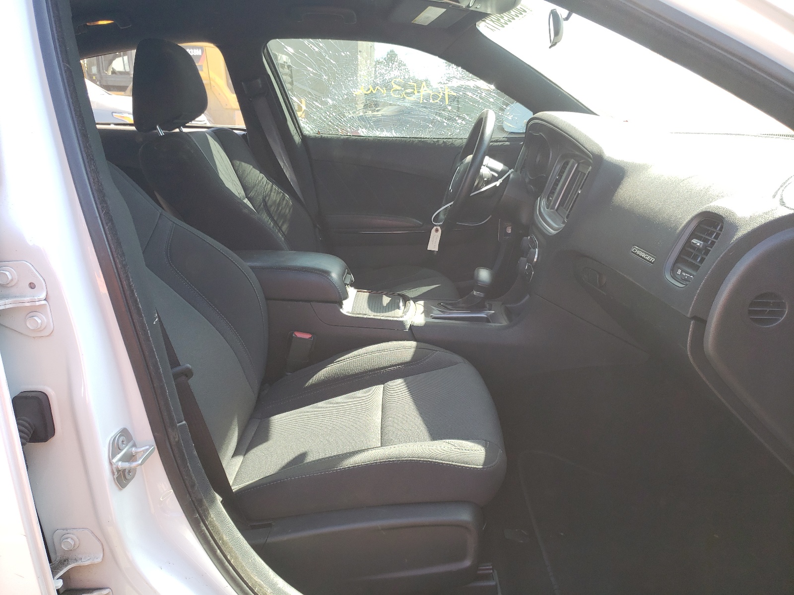 Photo 5 from auction – 2019 DODGE CHARGER SX with VIN 2C3CDXBGXKH553911
