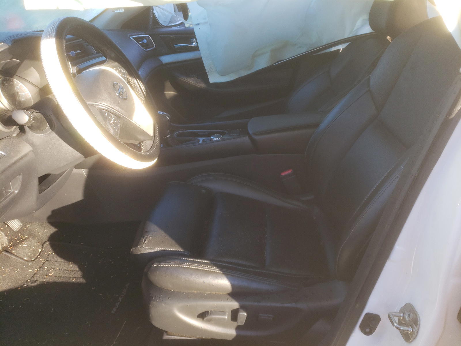 Photo 5 from auction – 2017 NISSAN MAXIMA with VIN 1N4AA6AP6HC439719