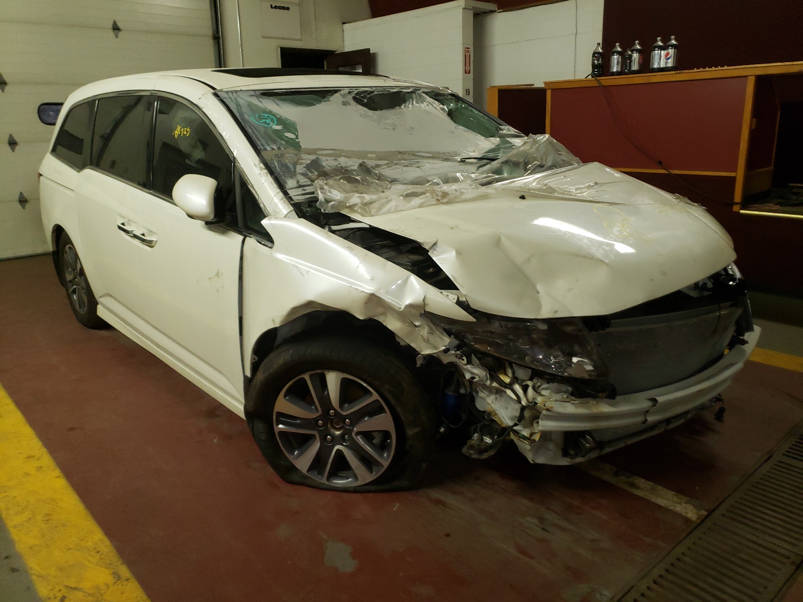 HONDA ODYSSEY TO 2014 with VIN 5FNRL5H90EB039128 - Photo from auction