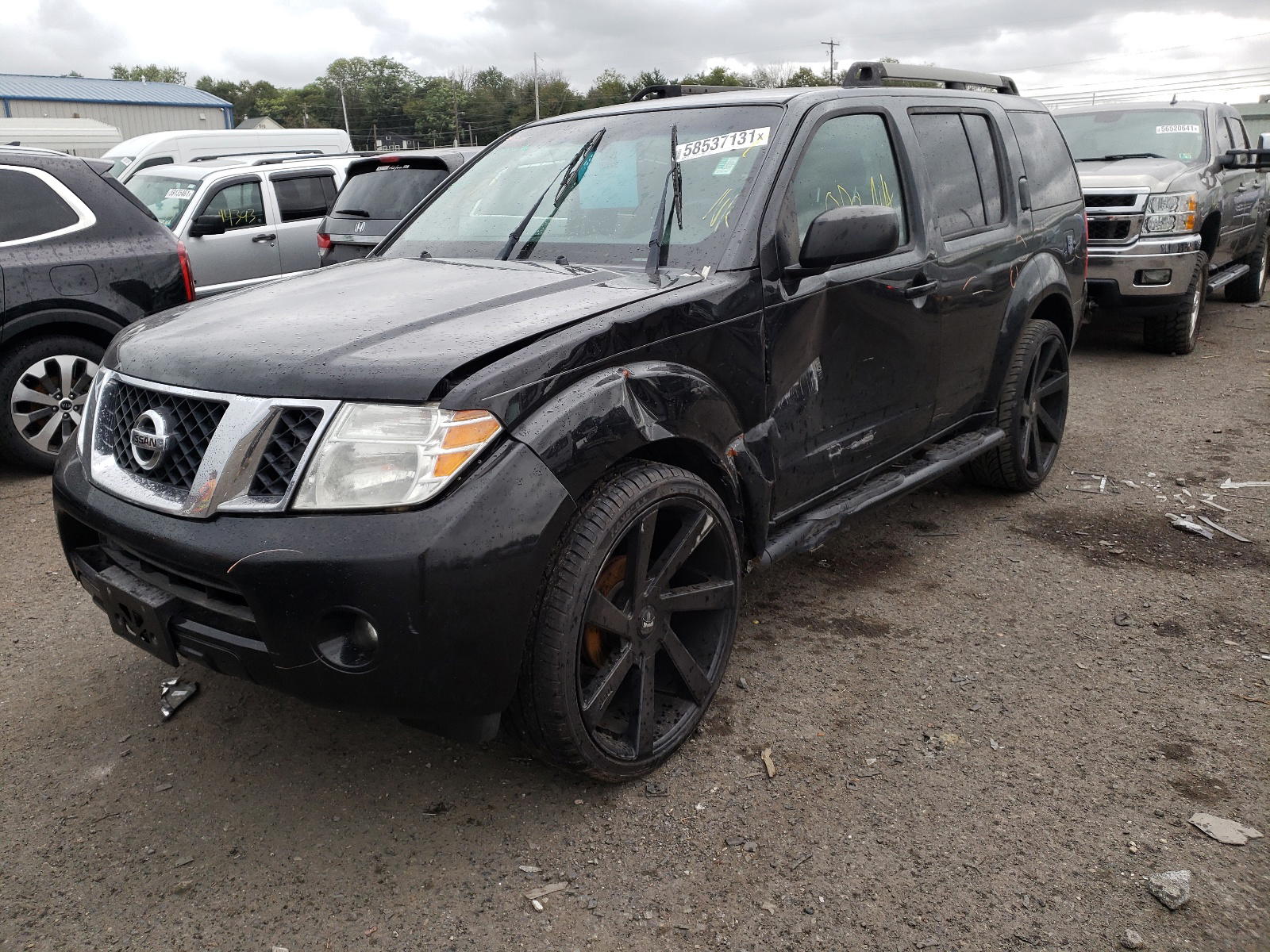 Photo 2 from auction – 2011 NISSAN PATHFINDER with VIN 5N1AR1NB7BC620559