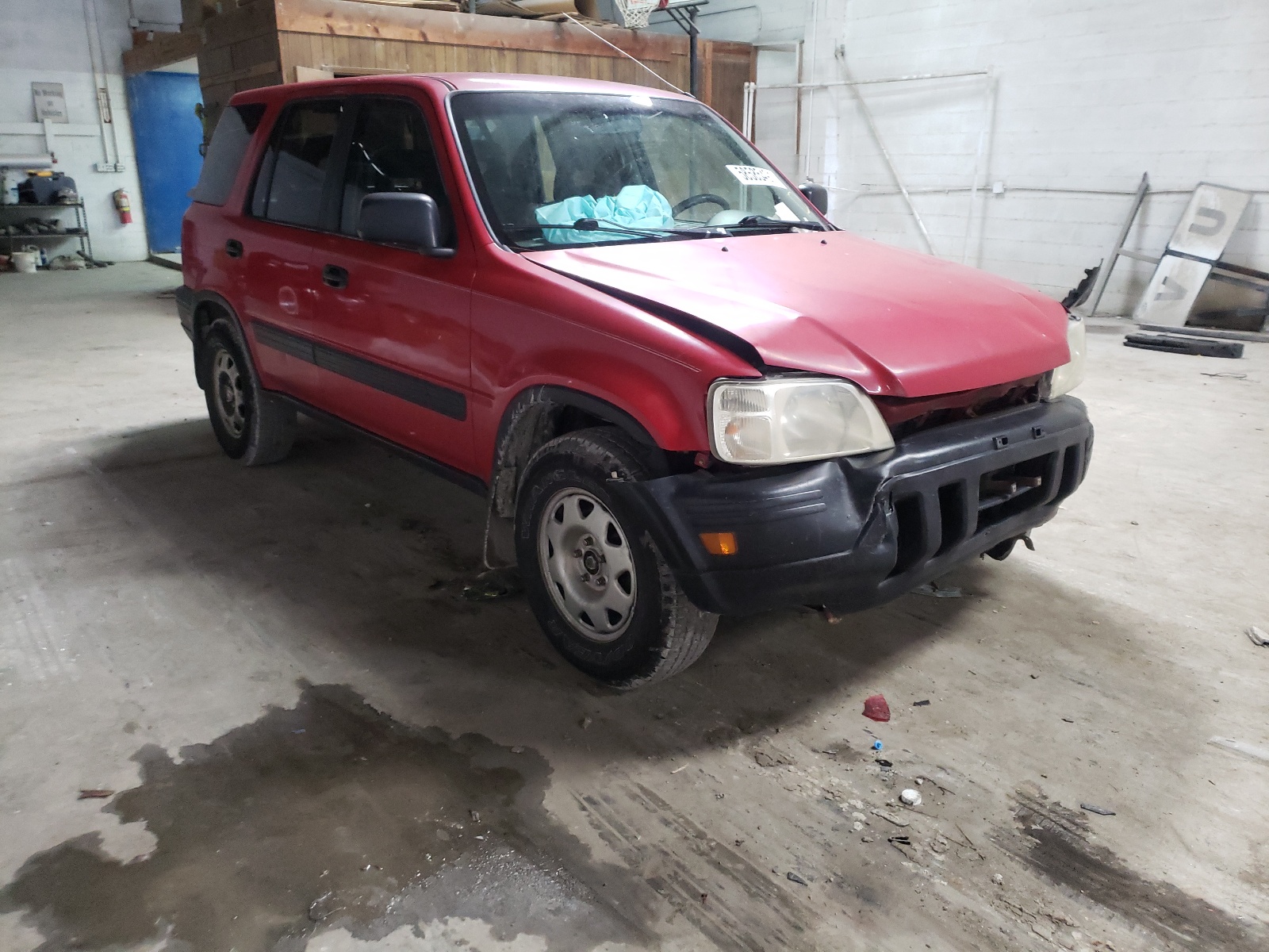 HONDA CR-V LX 2000 with VIN JHLRD2848YS006730 - Photo from auction