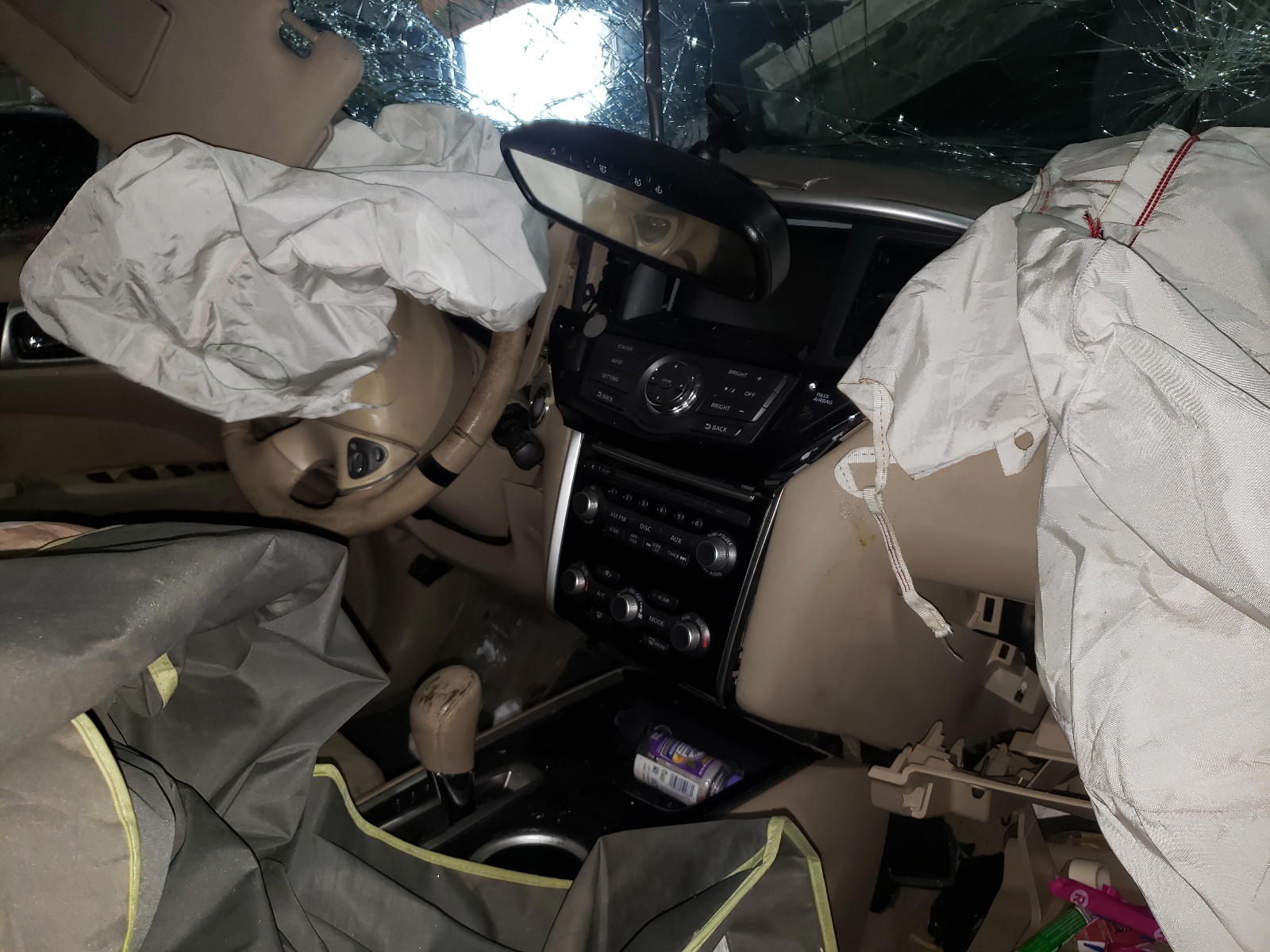Photo 9 from auction – 2015 NISSAN PATHFINDER with VIN 5N1AR2MM4FC636328