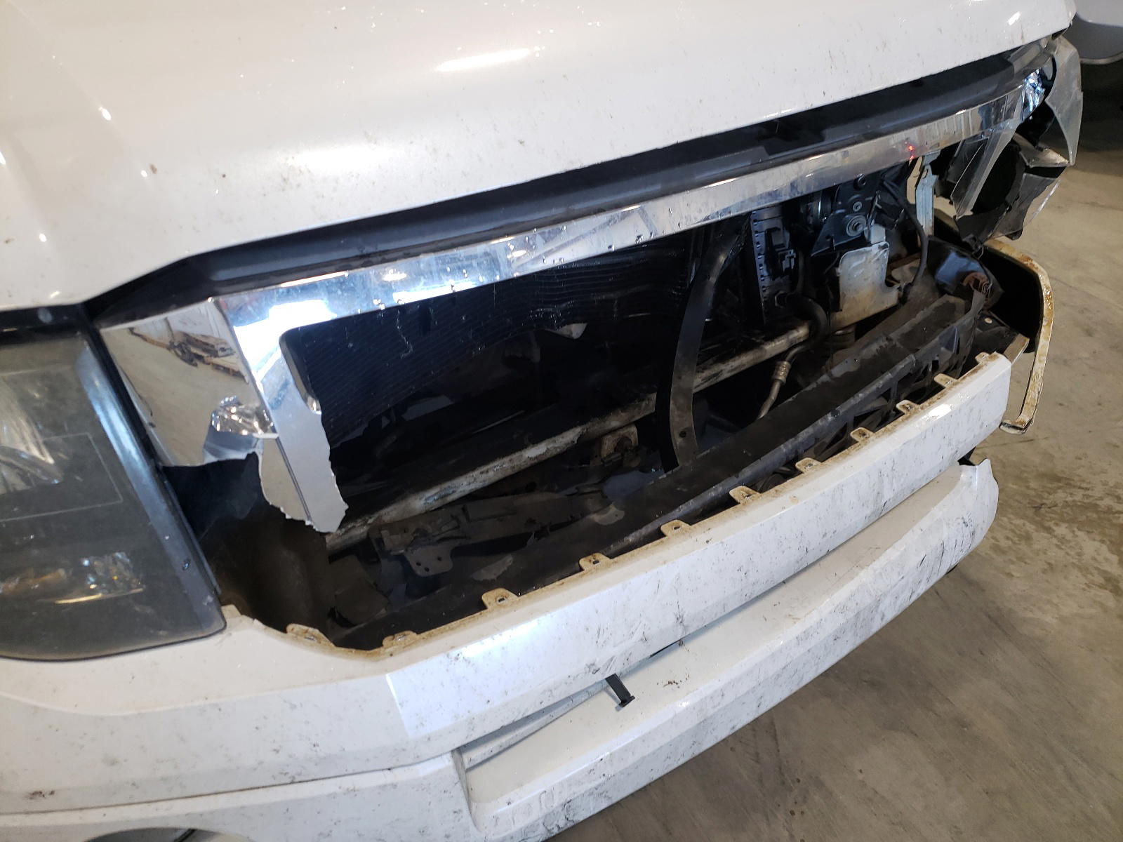 Photo 9 from auction – 2011 FORD EXPEDITION with VIN 1FMJK2A59BEF07906