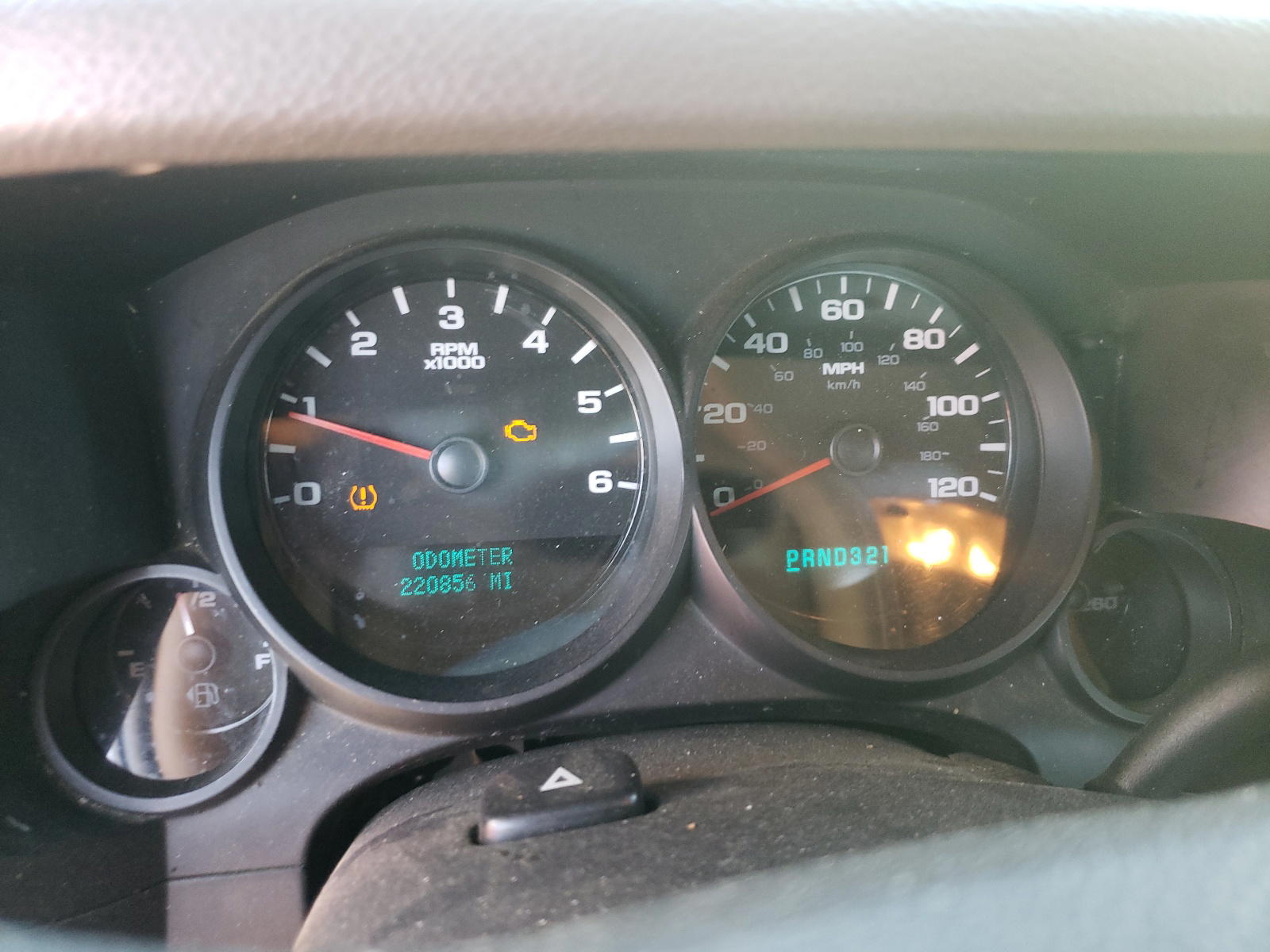Photo 8 from auction – 2007 CHEVROLET SILVERADO with VIN 1GCEC19X37Z650787