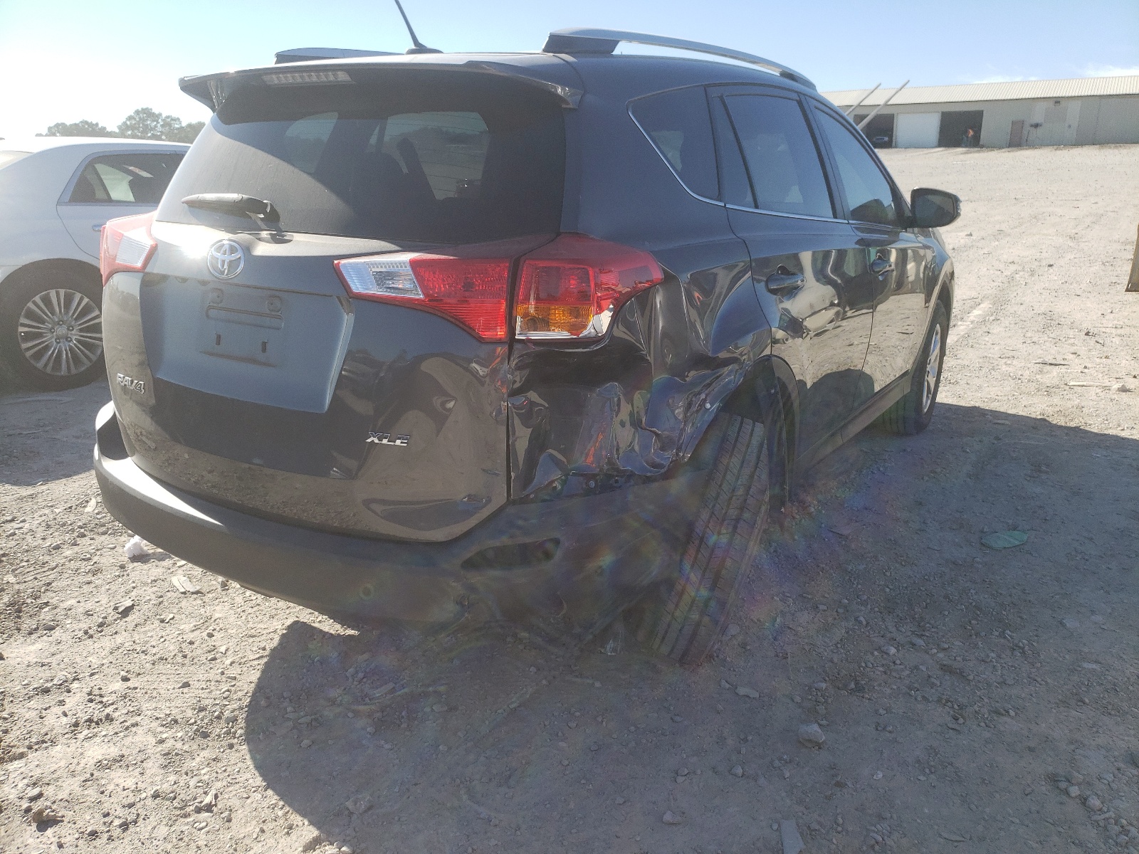 Photo 4 from auction – 2015 TOYOTA RAV4 XLE with VIN 2T3WFREV1FW173158