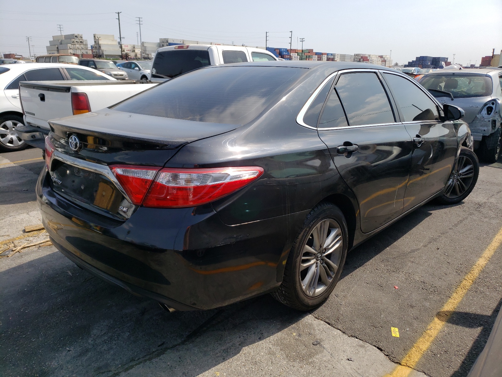 Photo 4 from auction – 2016 TOYOTA CAMRY LE with VIN 4T1BF1FK2GU141723