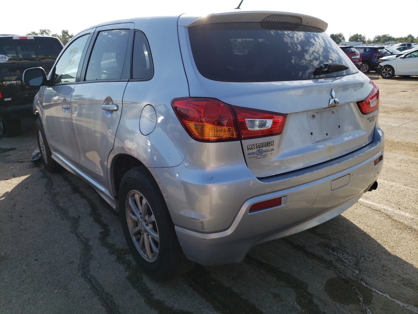 Photo 3 from auction – 2012 MITSUBISHI OUTLANDER with VIN JA4AP3AU4CZ008826