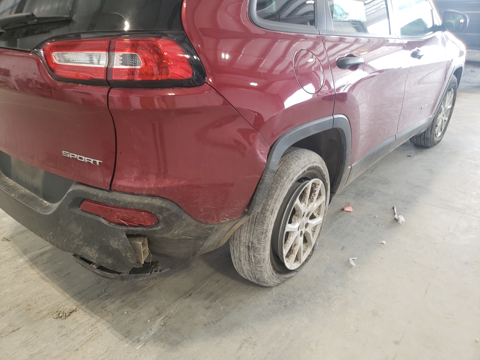Photo 18 from auction – 2017 JEEP CHEROKEE S with VIN 1C4PJMAB2HW611319
