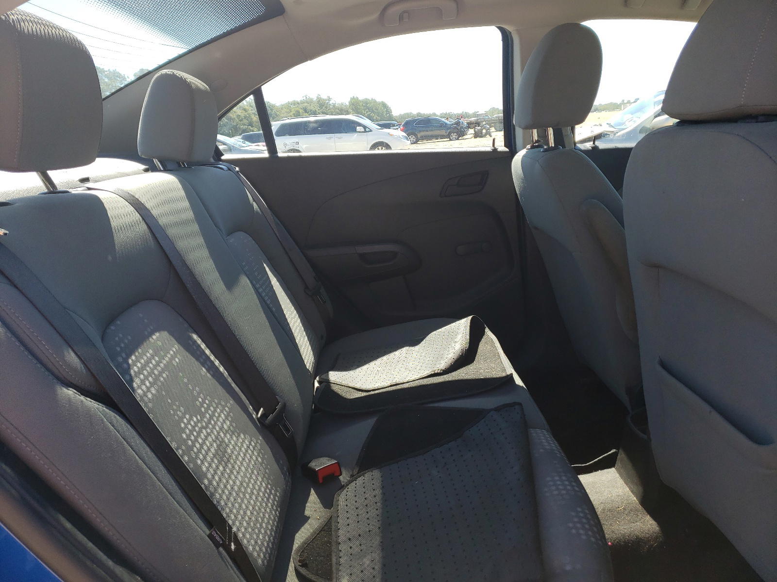 Photo 6 from auction – 2017 CHEVROLET SONIC with VIN 1G1JB5SH3H4160854