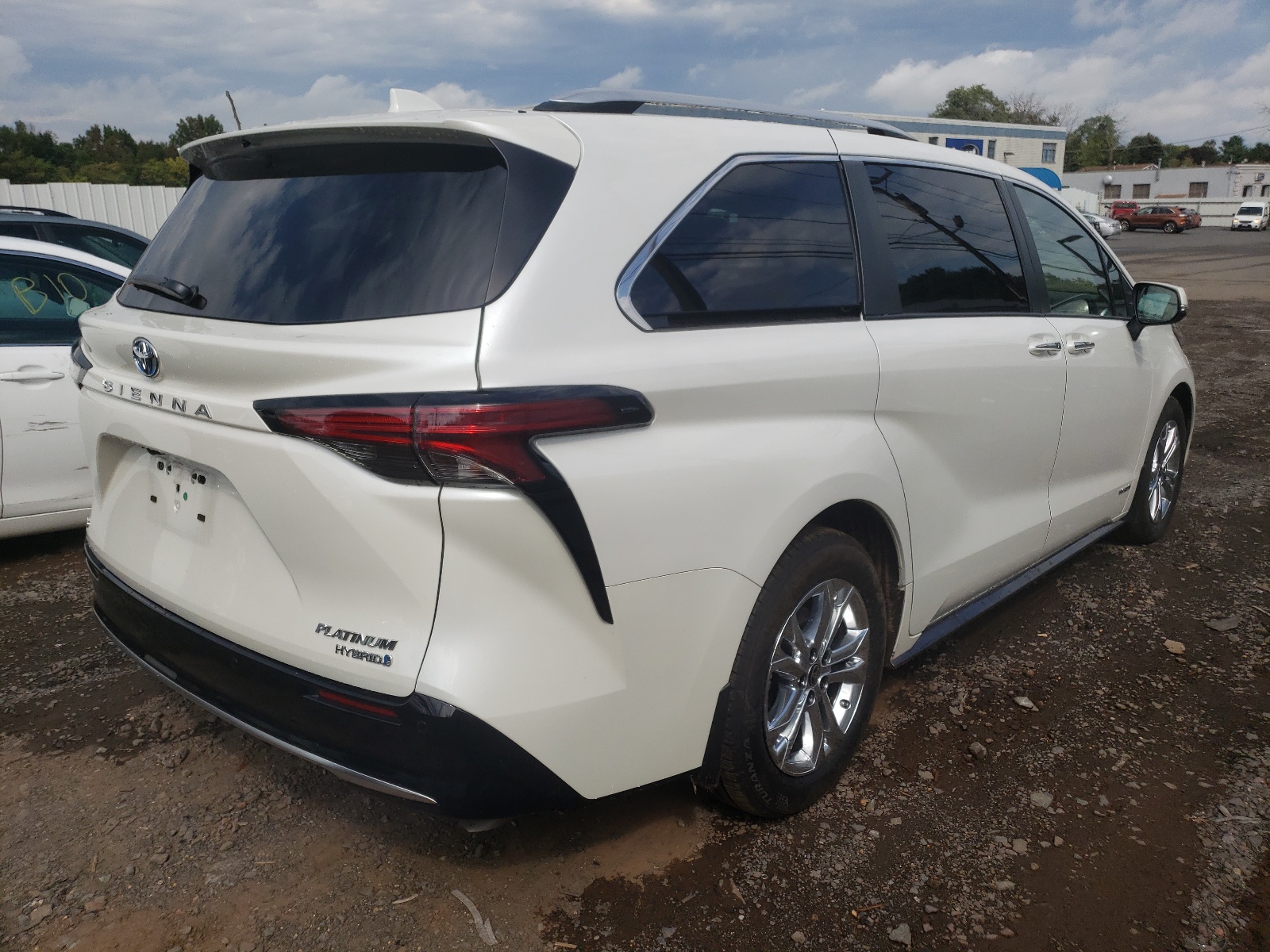 Photo 4 from auction – 2021 TOYOTA SIENNA LIM with VIN 5TDESKFC5MS026741