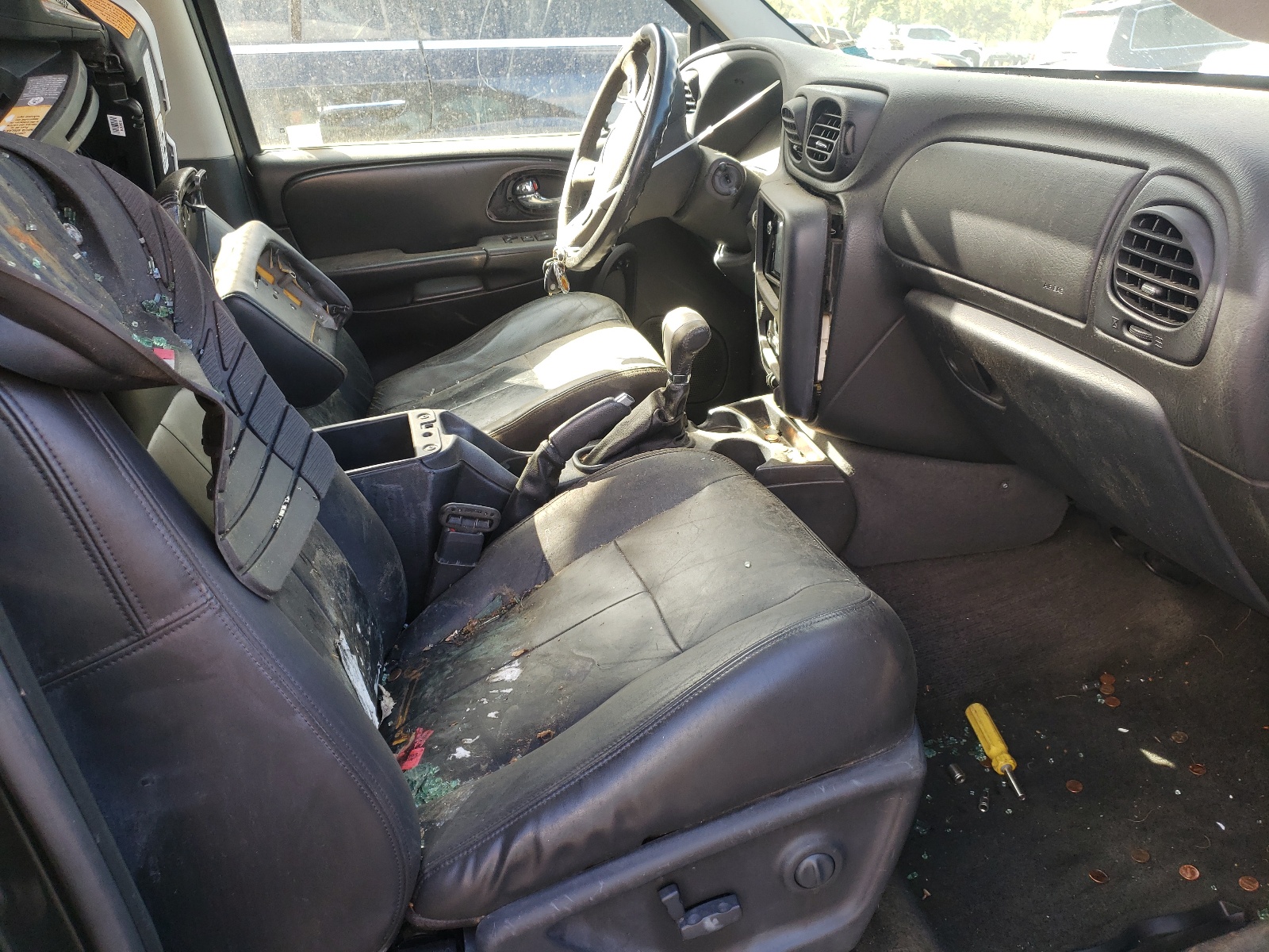 Photo 5 from auction – 2005 CHEVROLET TRAILBLAZE with VIN 1GNET16S756184246