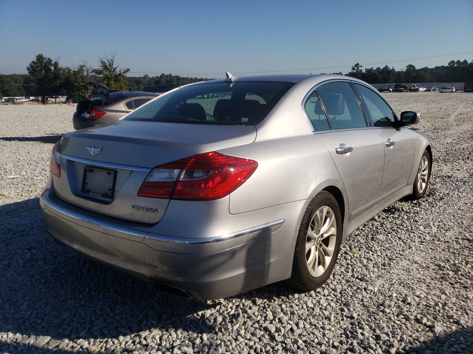 Photo 4 from auction – 2013 HYUNDAI GENESIS 3. with VIN KMHGC4DD4DU226708