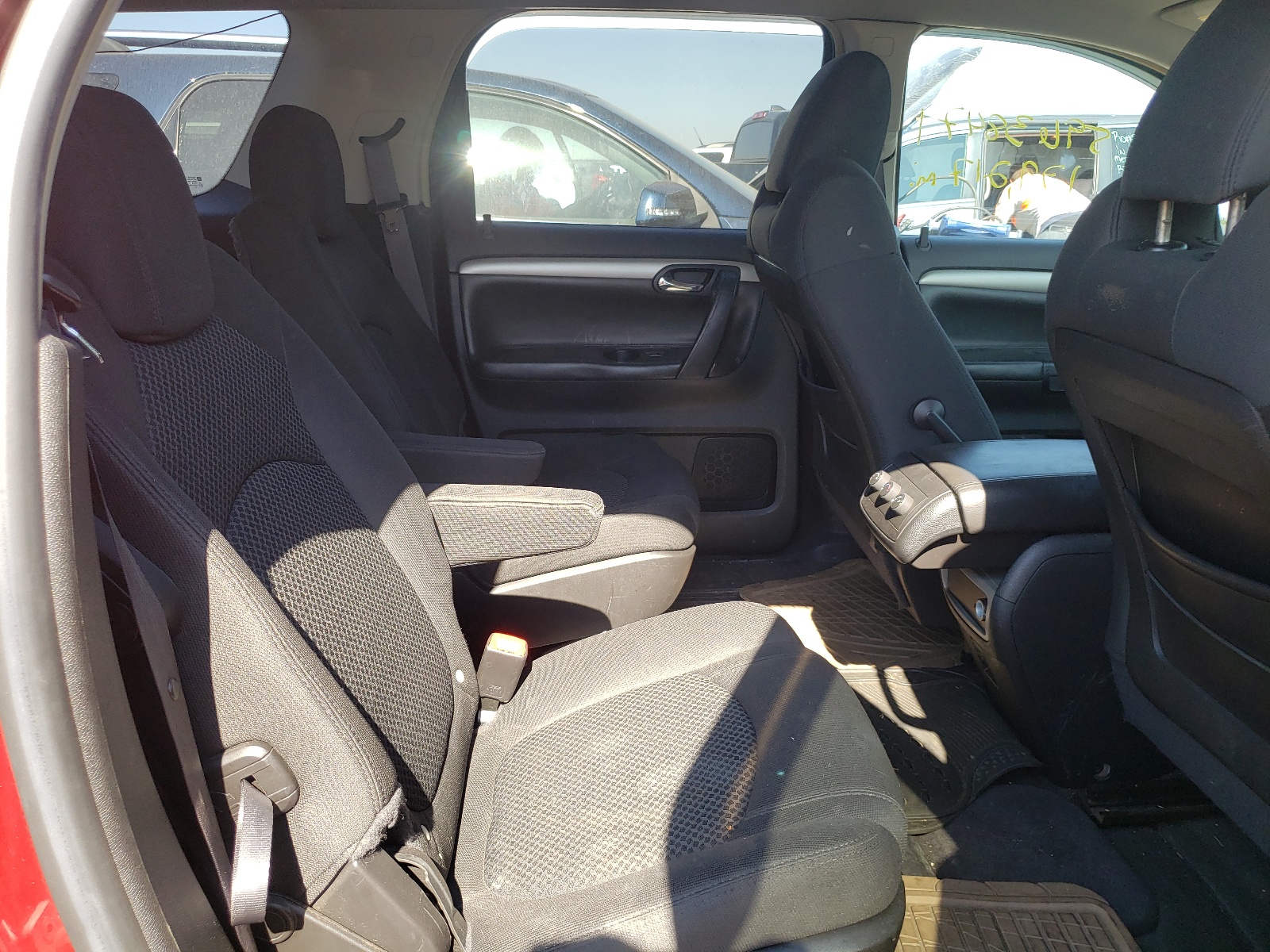 Photo 6 from auction – 2008 SATURN OUTLOOK XE with VIN 5GZER13718J261152