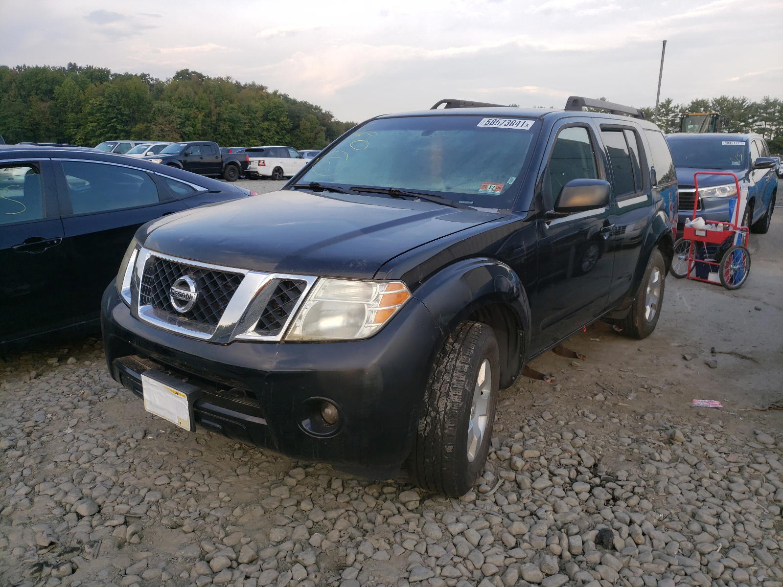 Photo 2 from auction – 2009 NISSAN PATHFINDER with VIN 5N1AR18B79C610331