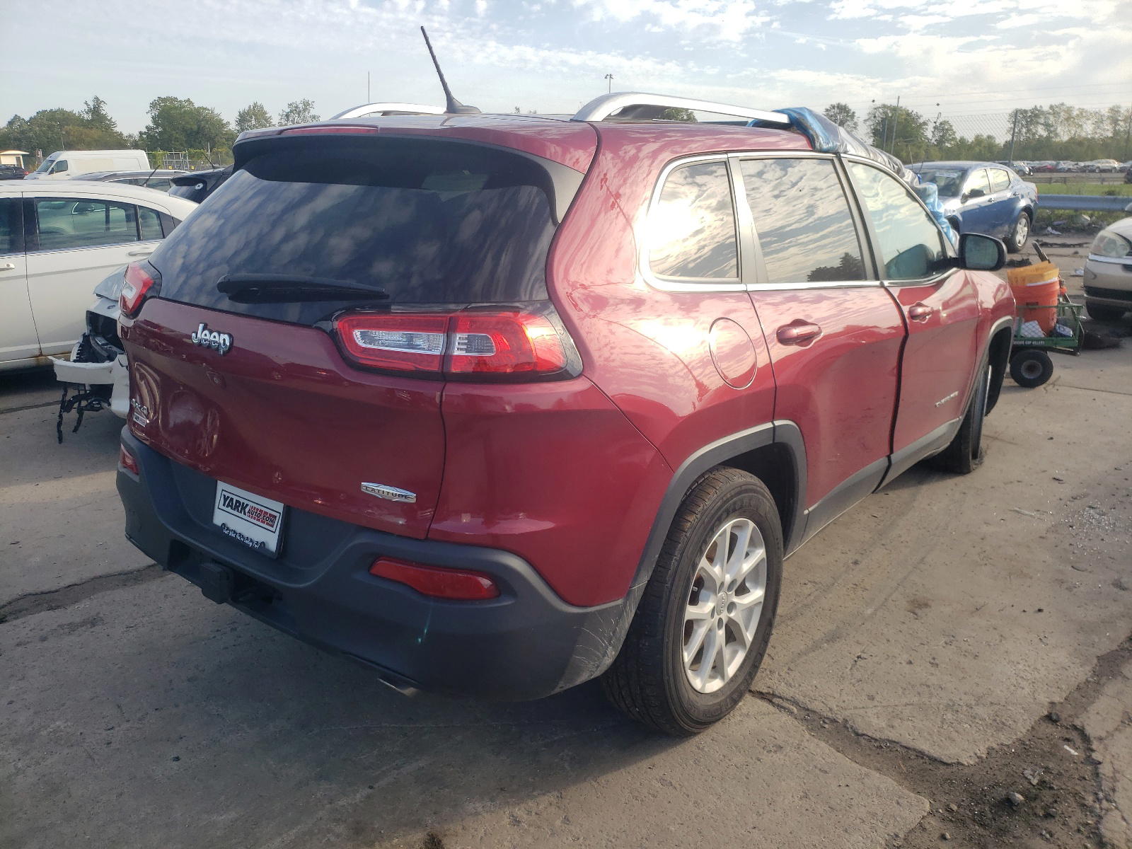 Photo 4 from auction – 2014 JEEP CHEROKEE L with VIN 1C4PJMCSXEW226602