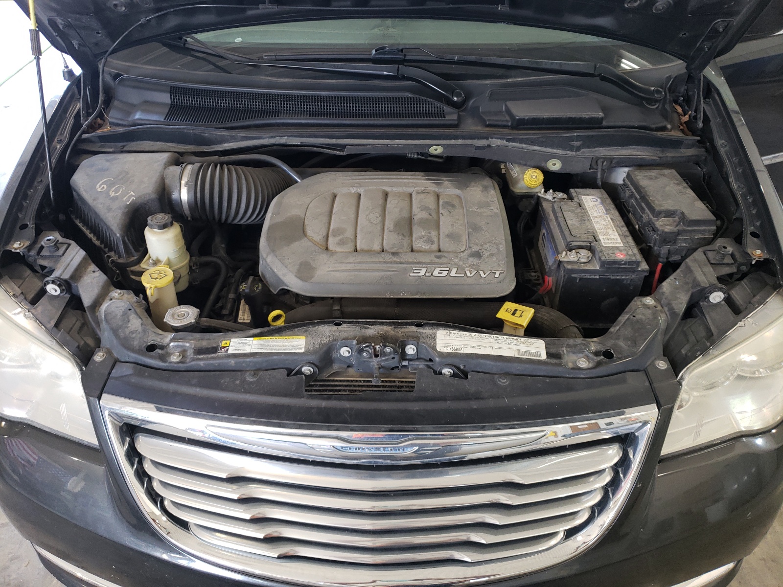 Photo 7 from auction – 2012 CHRYSLER TOWN & COU with VIN 2C4RC1BG4CR287125