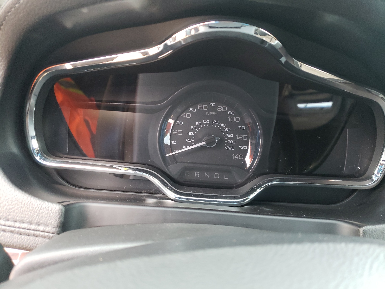 Photo 8 from auction – 2017 LINCOLN MKT with VIN 2LMHJ5NK1HBL01426