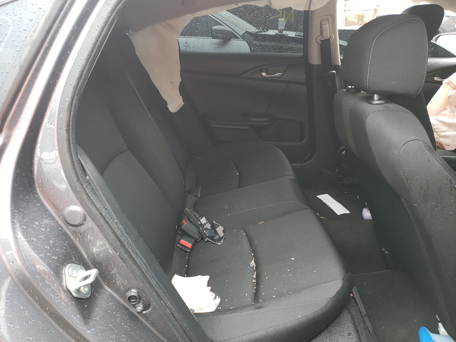 Photo 6 from auction – 2016 HONDA CIVIC LX with VIN 2HGFC2F53GH500760