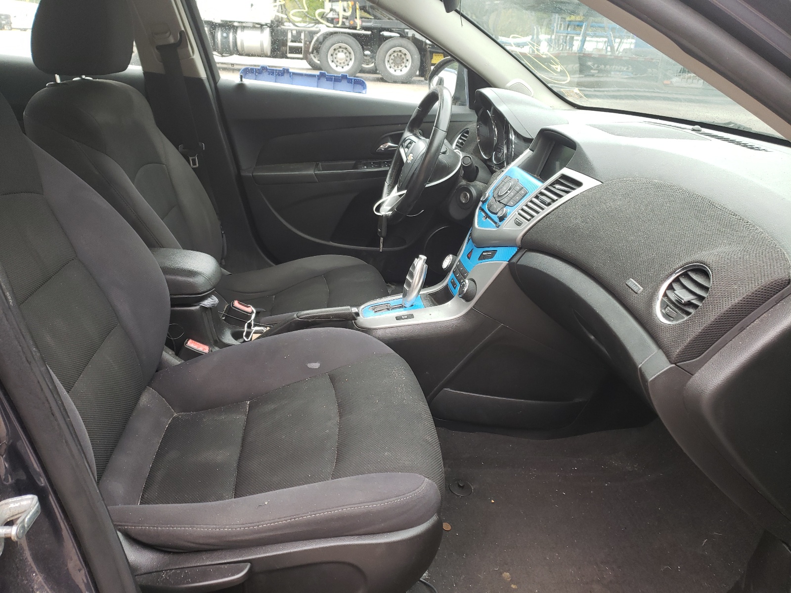 Photo 5 from auction – 2013 CHEVROLET CRUZE LT with VIN 1G1PC5SB2D7172599