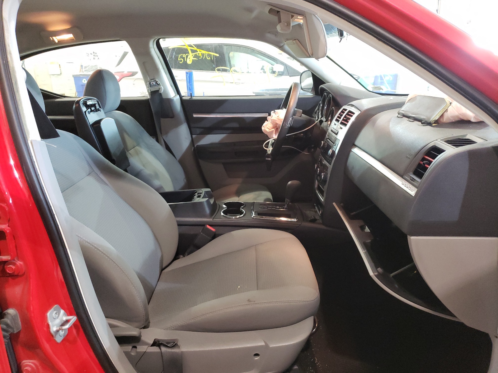 Photo 5 from auction – 2008 DODGE CHARGER SX with VIN 2B3KA33G98H206927