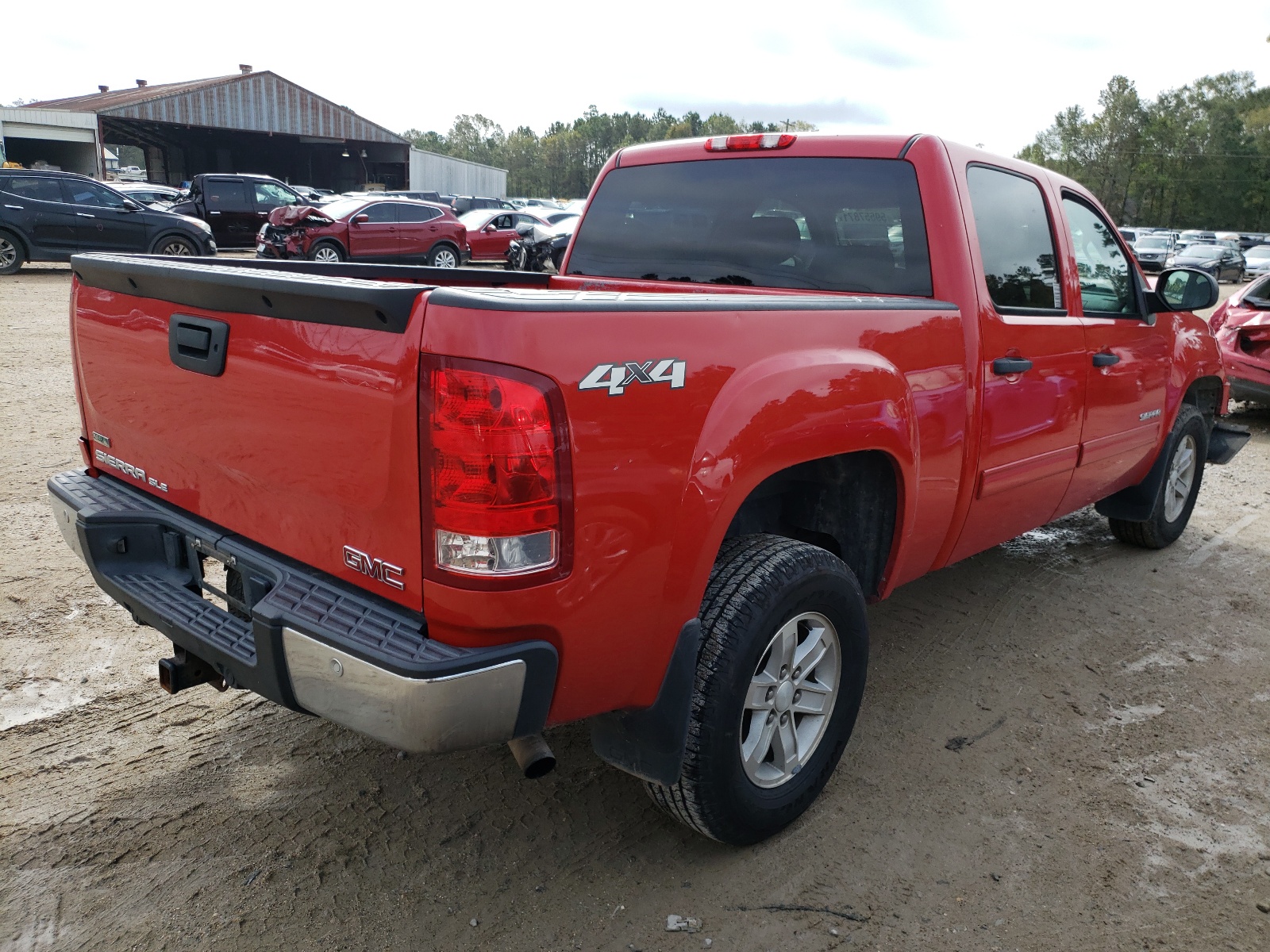 Photo 4 from auction – 2011 GMC SIERRA K15 with VIN 3GTP2VE37BG109403