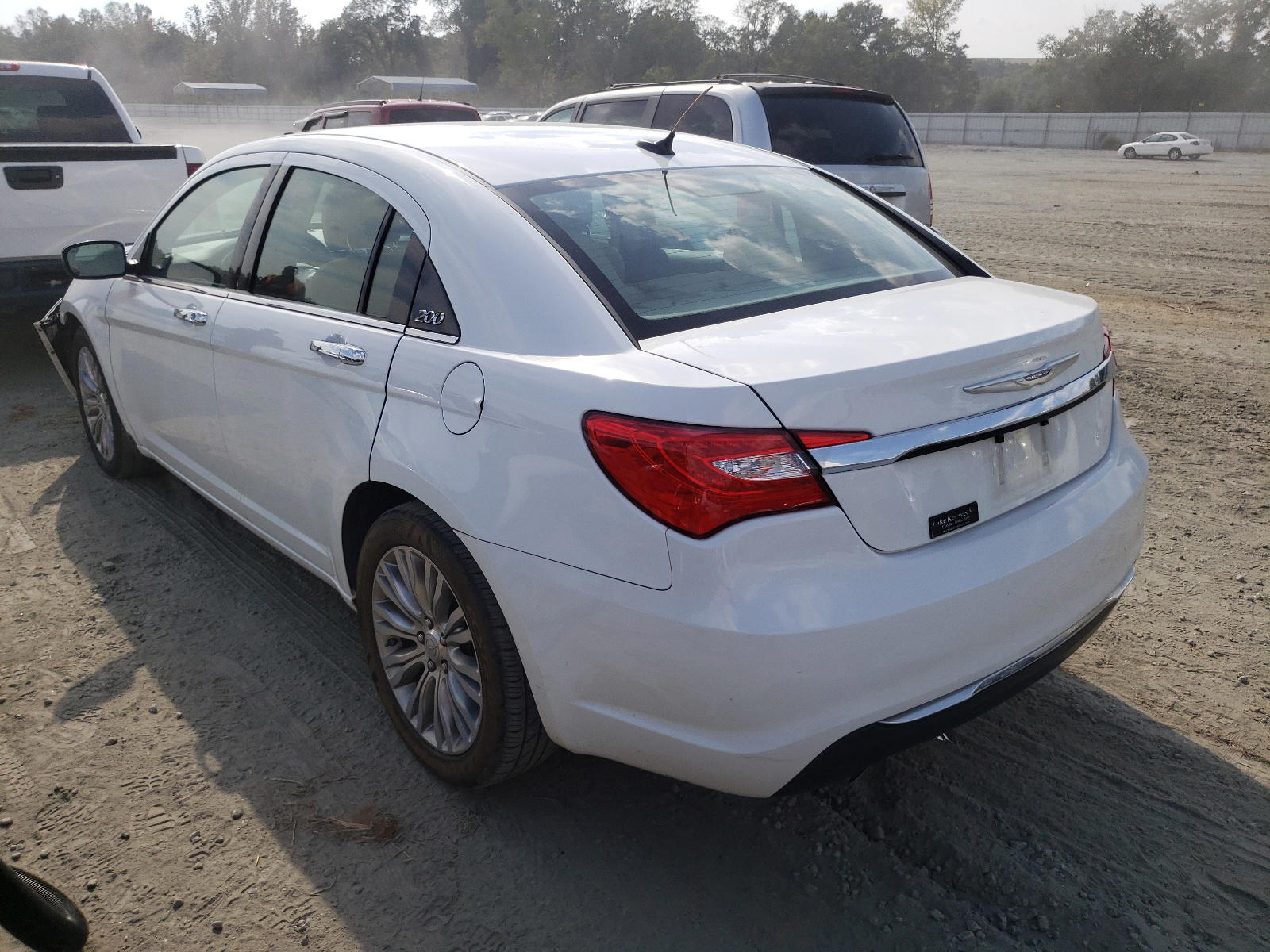 Photo 3 from auction – 2012 CHRYSLER 200 LIMITE with VIN 1C3CCBCG7CN277474