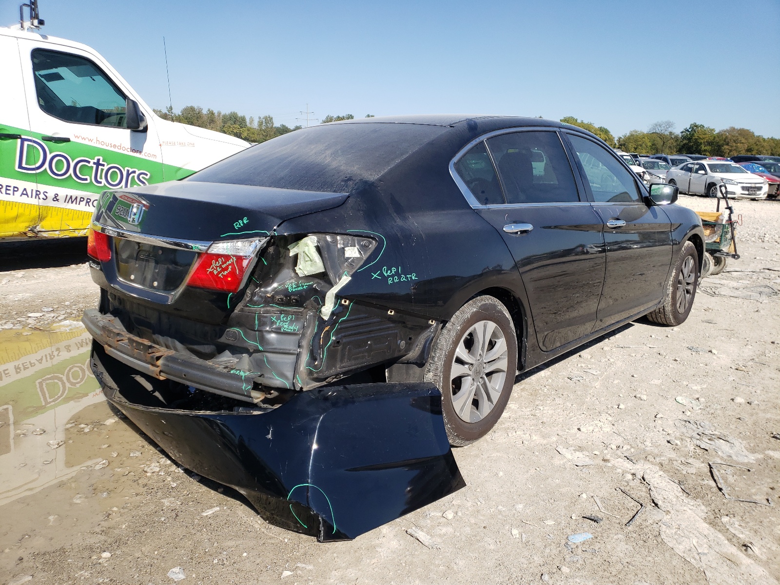 Photo 4 from auction – 2015 HONDA ACCORD LX with VIN 1HGCR2F35FA197638