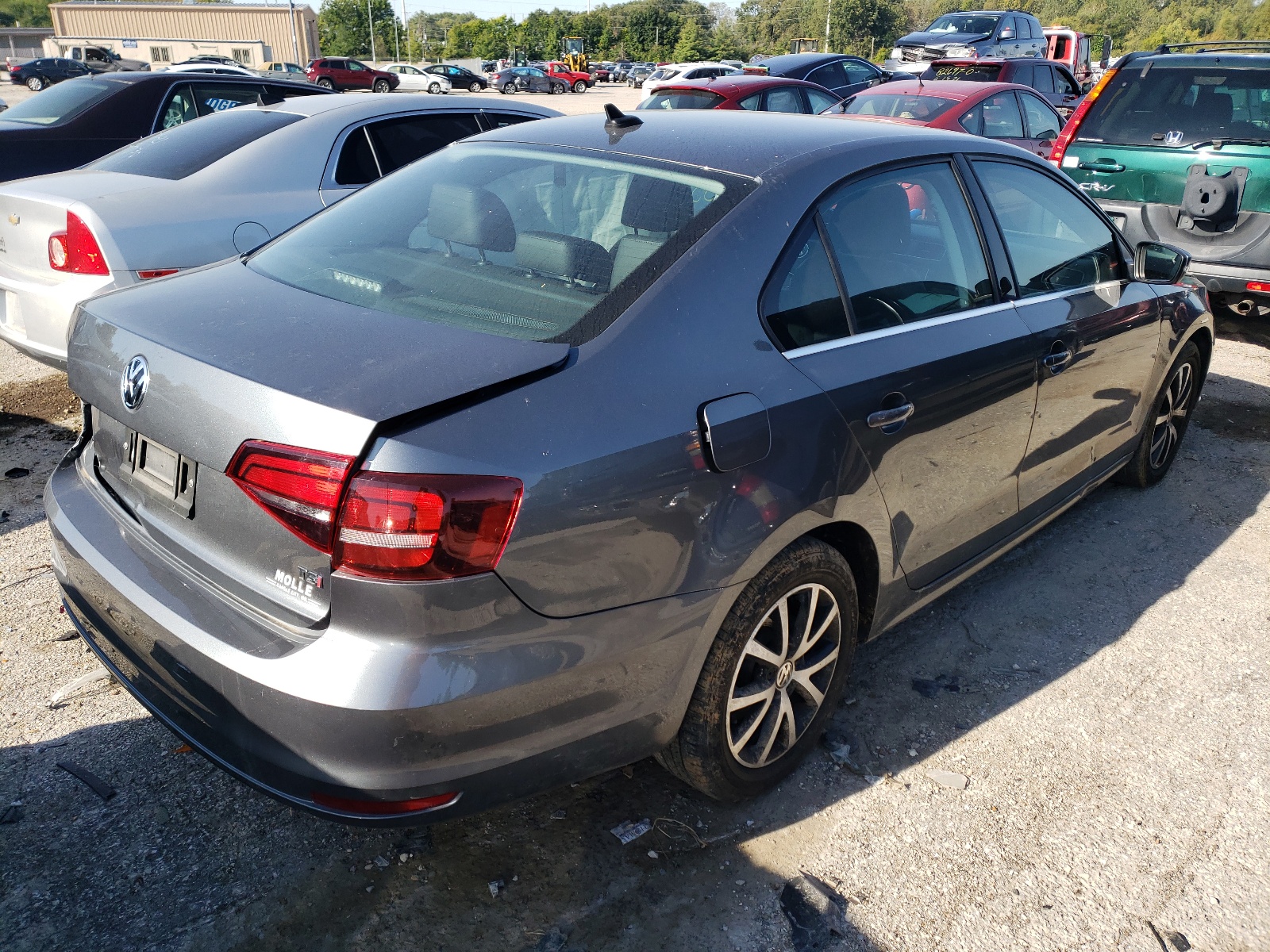 Photo 4 from auction – 2017 VOLKSWAGEN JETTA SE with VIN 3VWDB7AJXHM371684