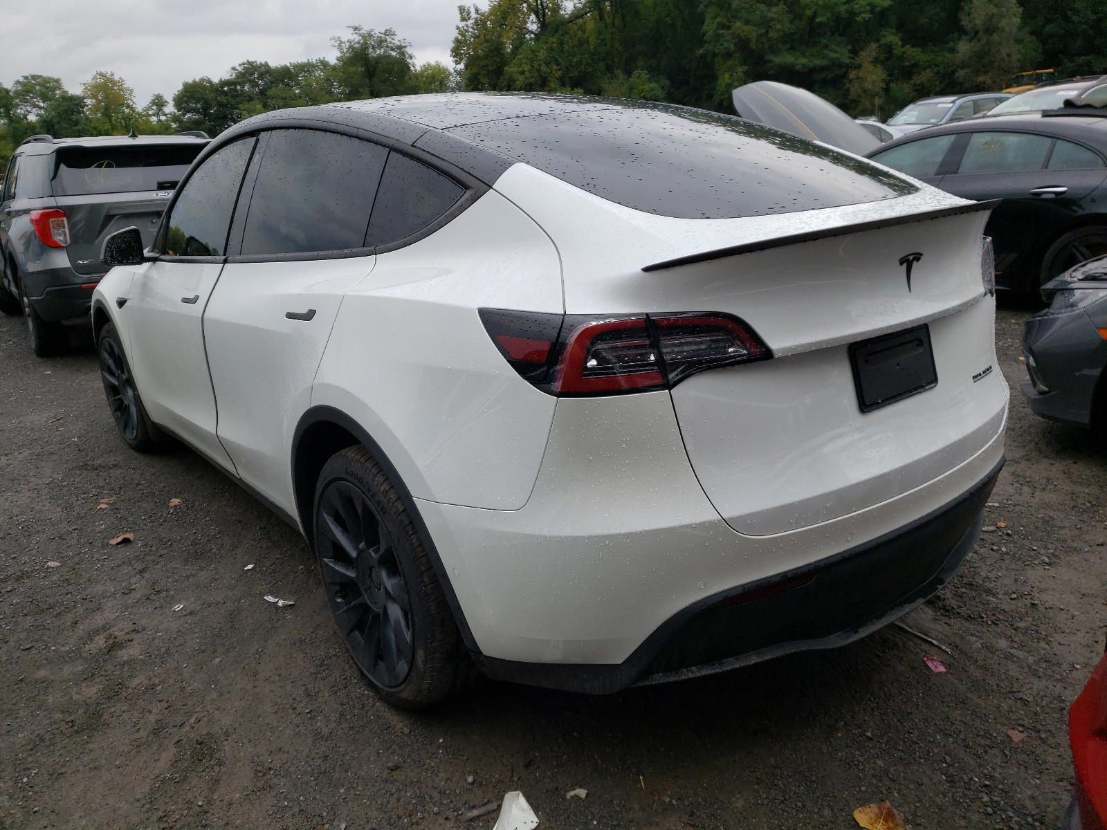 Photo 3 from auction – 2020 TESLA MODEL Y with VIN 5YJYGDEE2LF004325