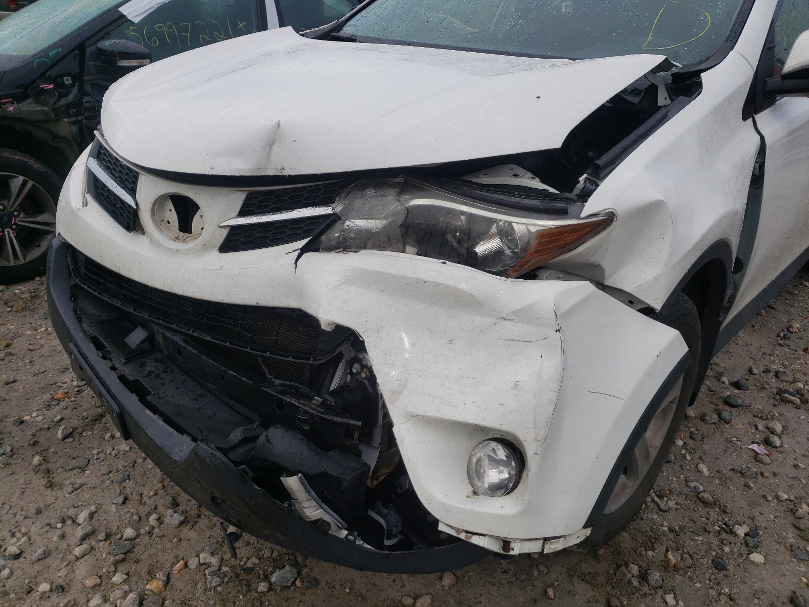 Photo 9 from auction – 2014 TOYOTA RAV4 XLE with VIN JTMRFREV7EJ007642