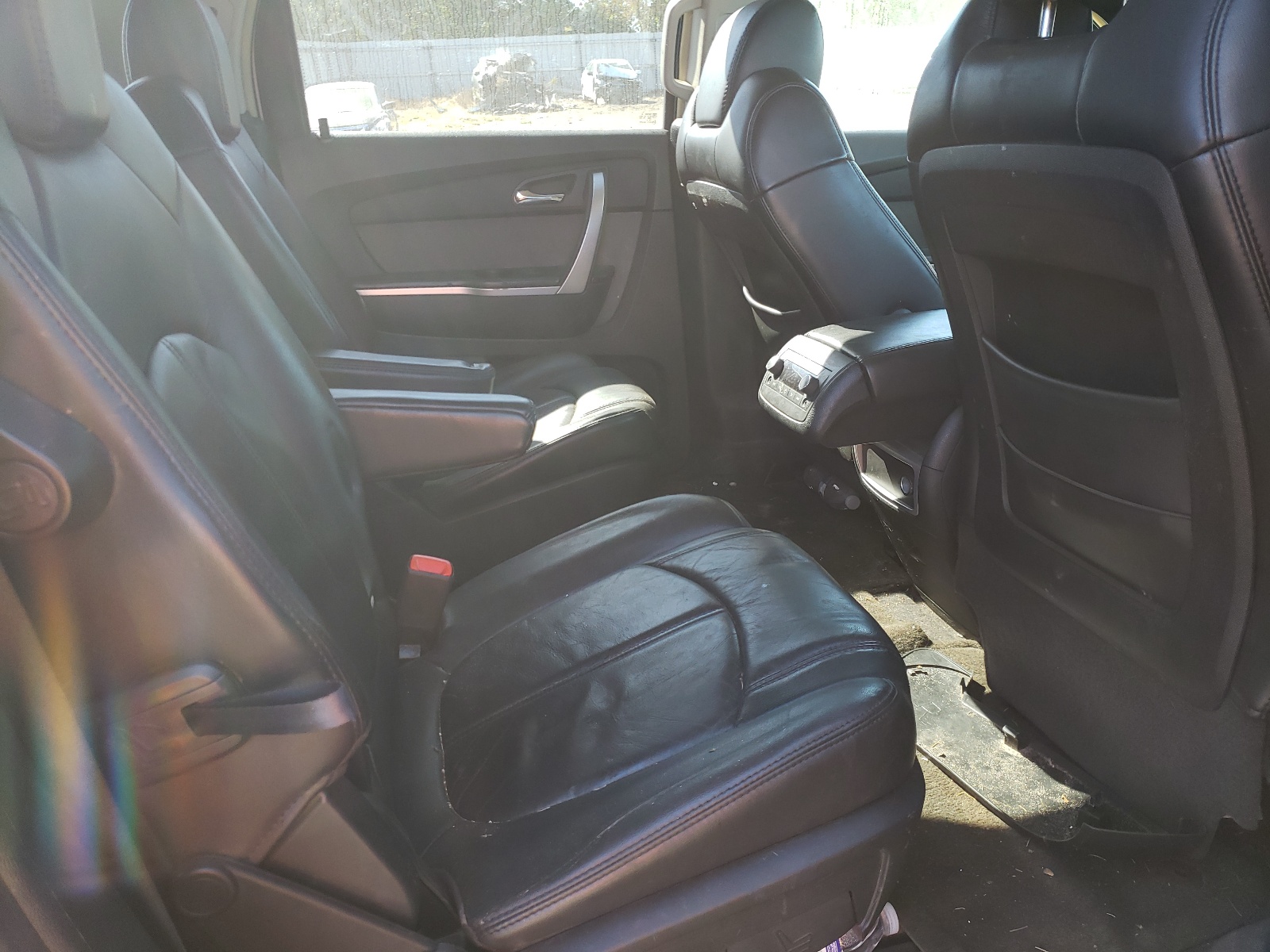 Photo 6 from auction – 2008 GMC ACADIA SLT with VIN 1GKER23708J238229