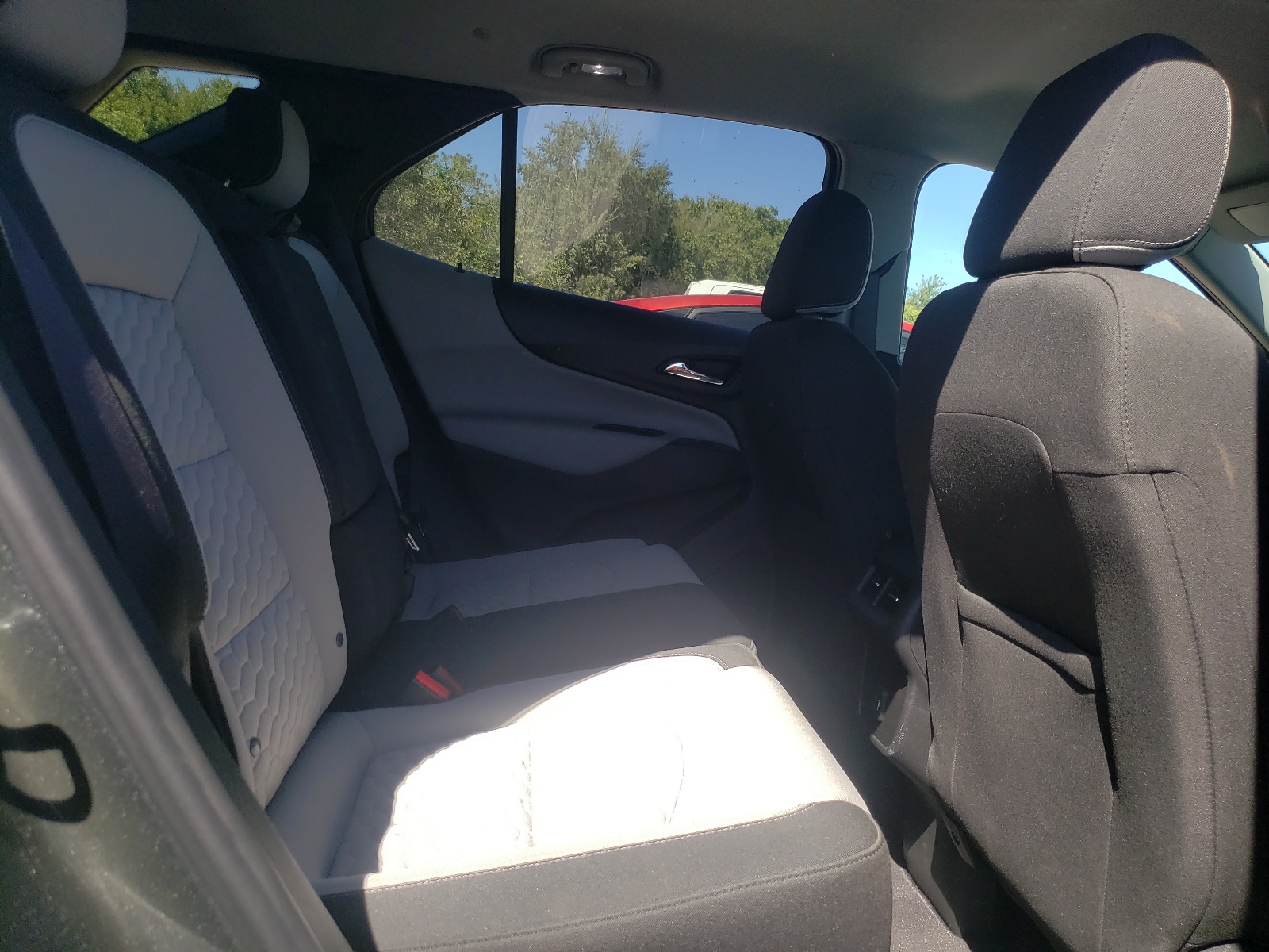 Photo 6 from auction – 2020 CHEVROLET EQUINOX LS with VIN 2GNAXHEV9L6279986