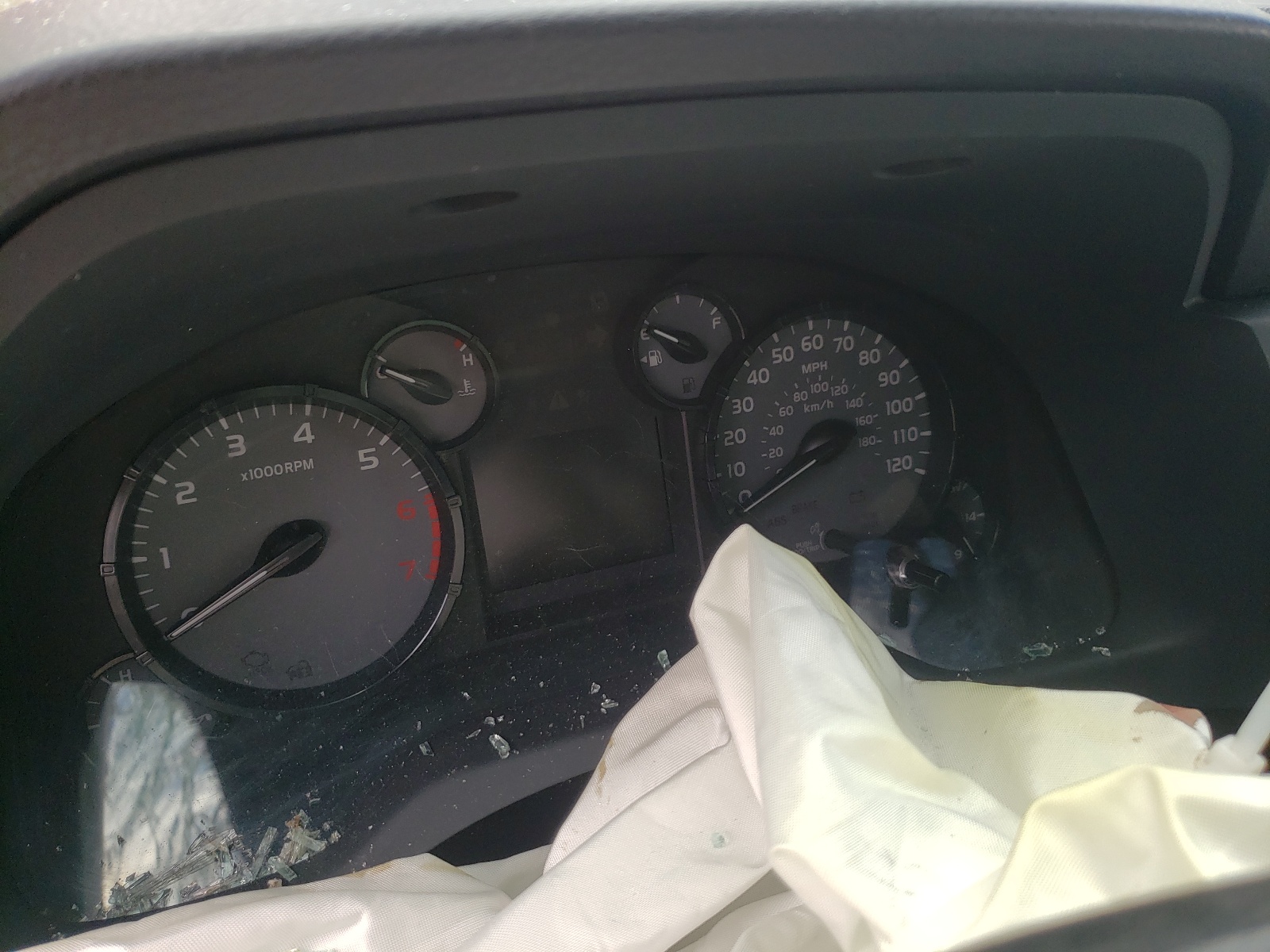 Photo 8 from auction – 2015 TOYOTA TUNDRA DOU with VIN 5TFUM5F13FX061233